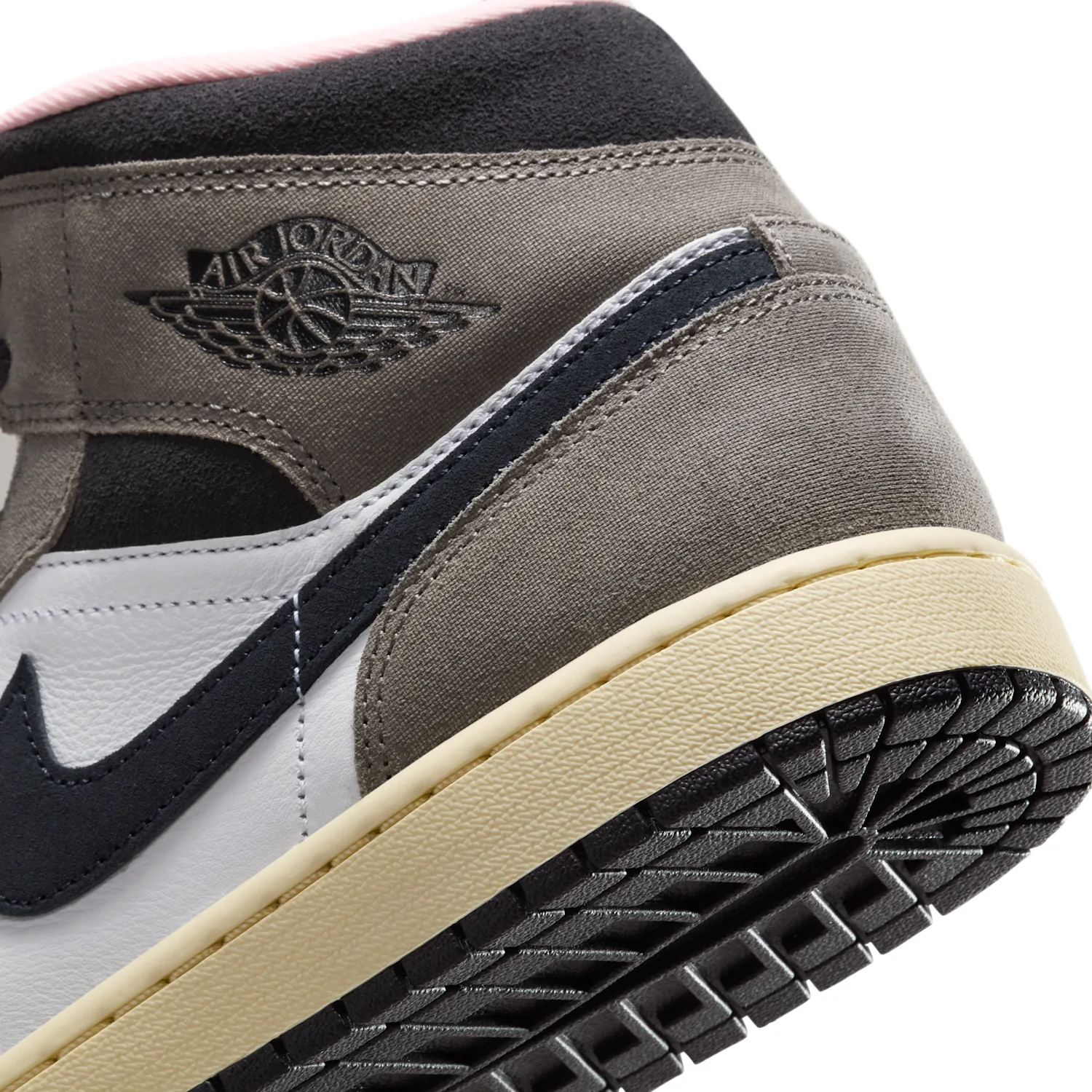 Air Jordan 1 Mid SE image 8