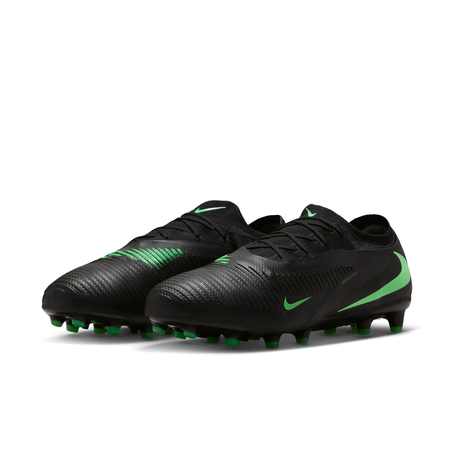 Nike Phantom 6 Low Pro image 5