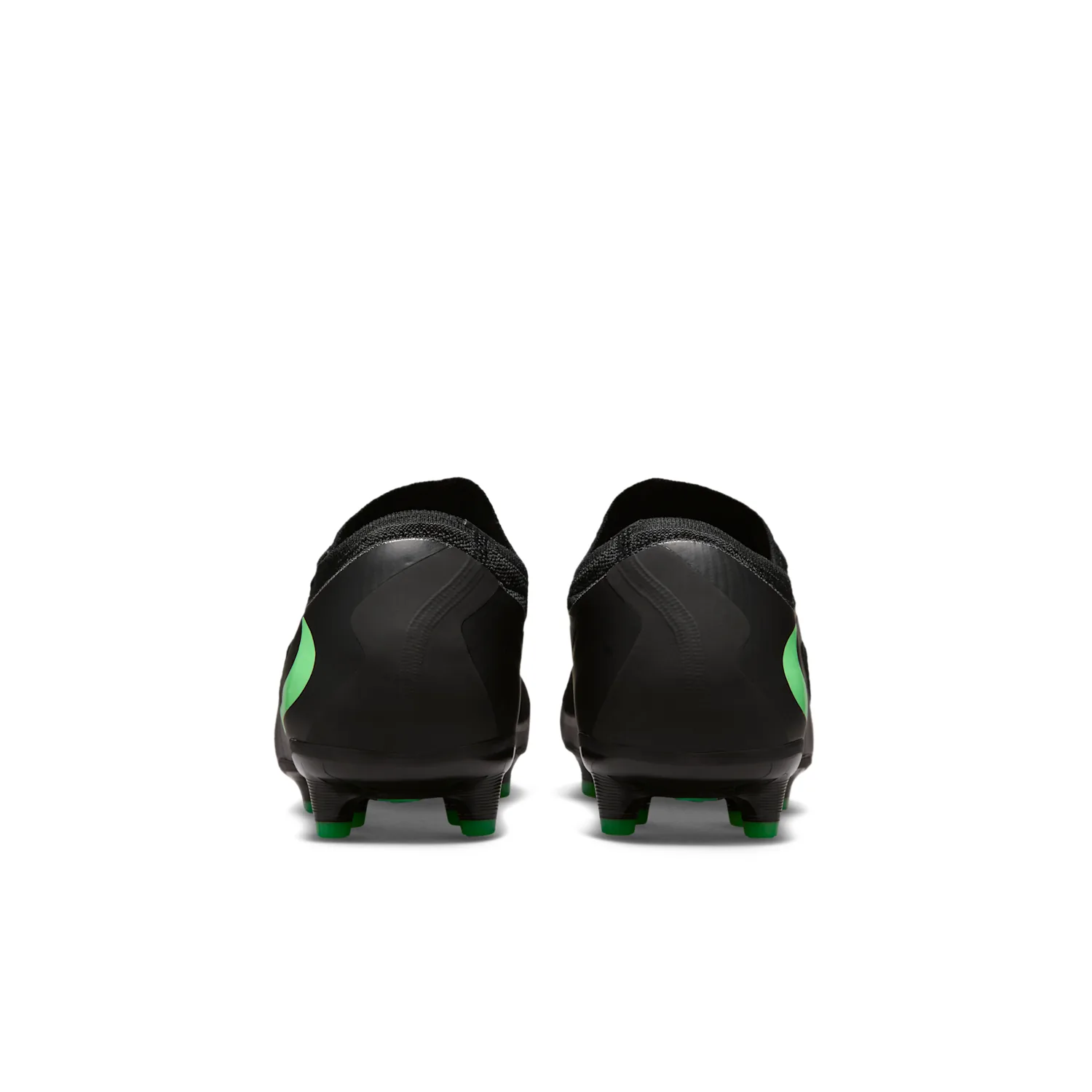 Nike Phantom 6 Low Pro image 6