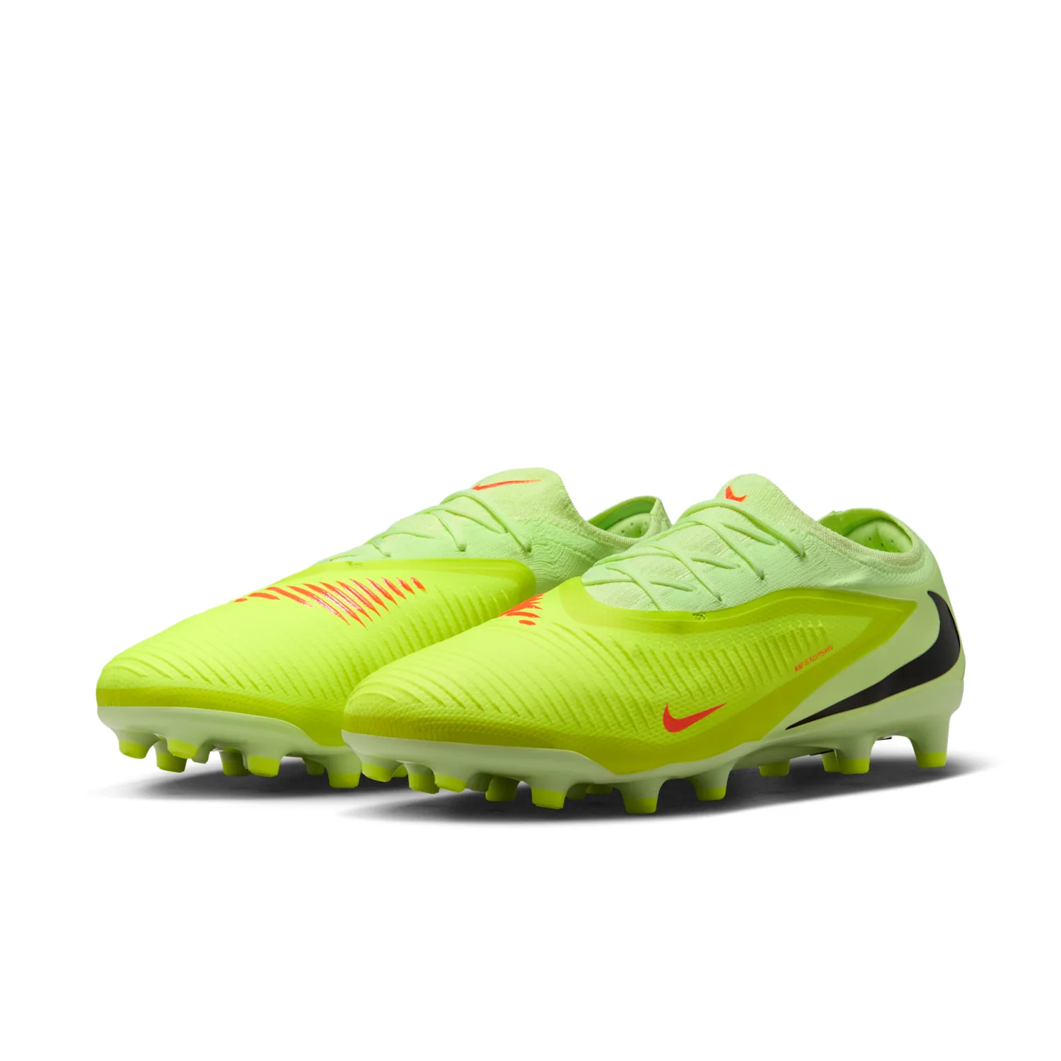 Nike Phantom 6 Low Pro image 5