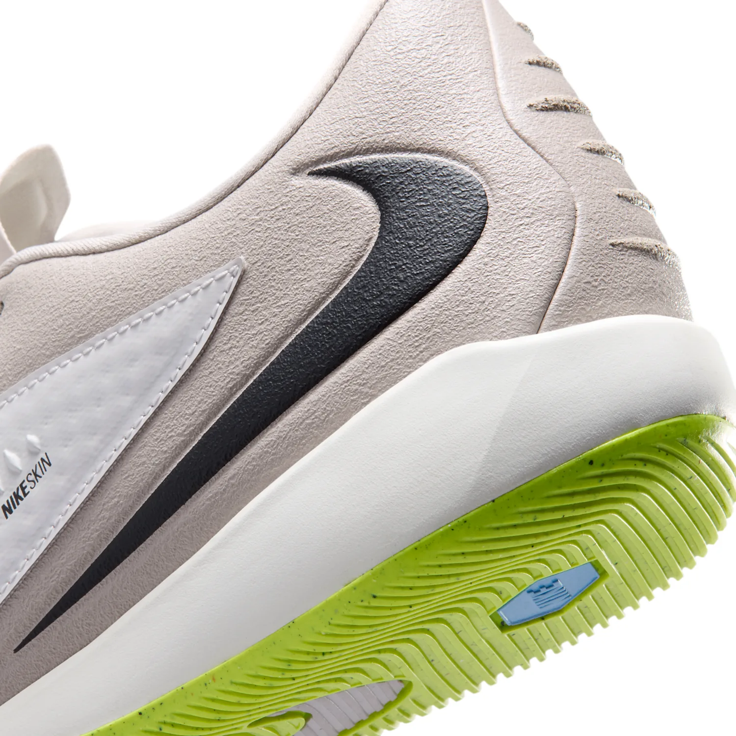 Nike Phantom 6 Low Academy image 8
