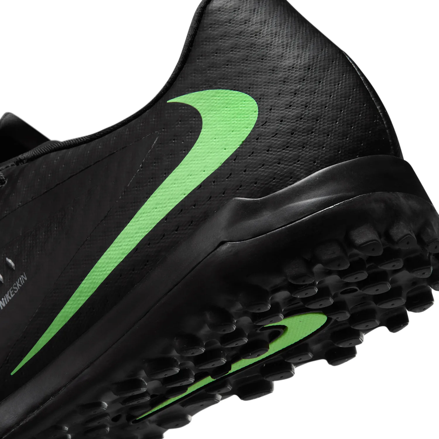 Nike Phantom 6 Low Academy image 8