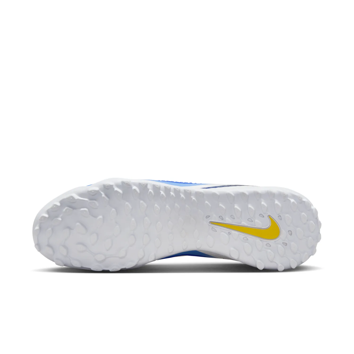 Nike Phantom 6 Low Academy image 2