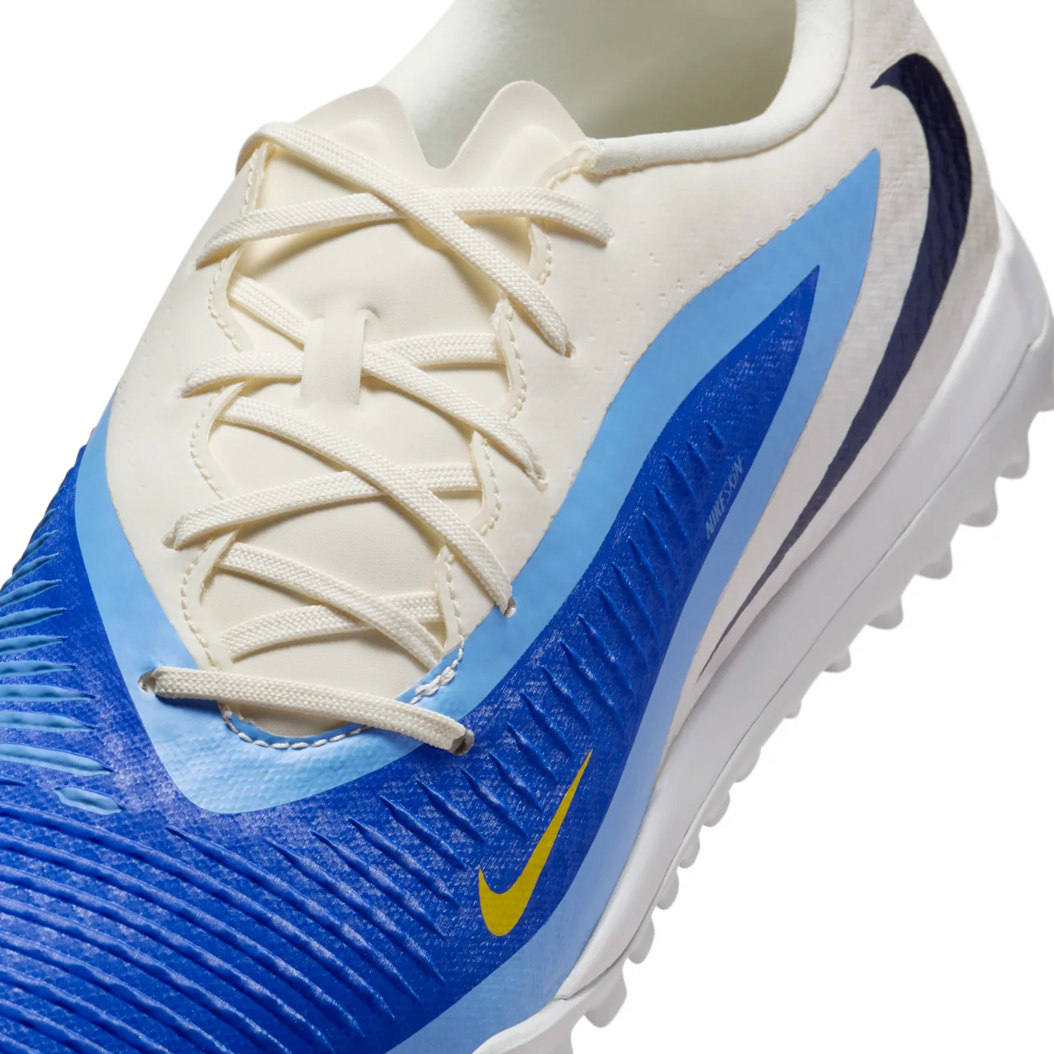 Nike Phantom 6 Low Academy image 8