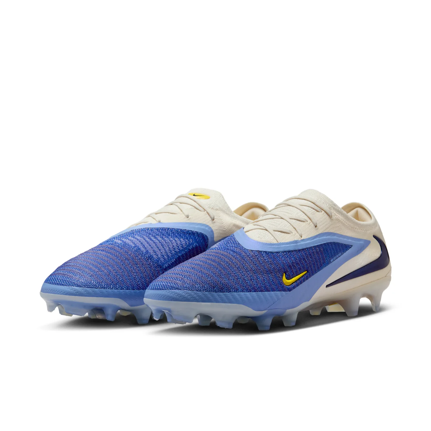 Nike Phantom 6 Low Elite image 5
