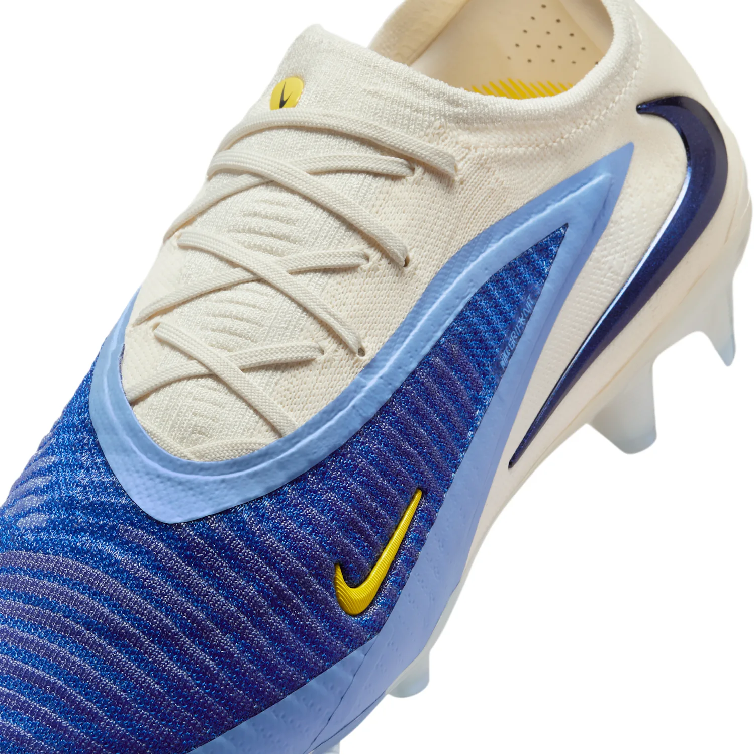 Nike Phantom 6 Low Elite image 8