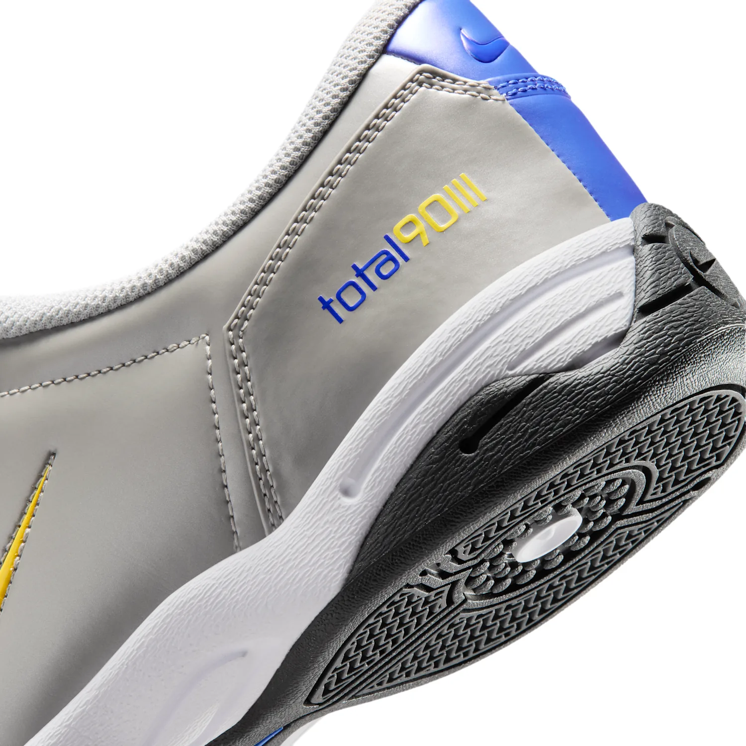 Nike Total 90 image 8