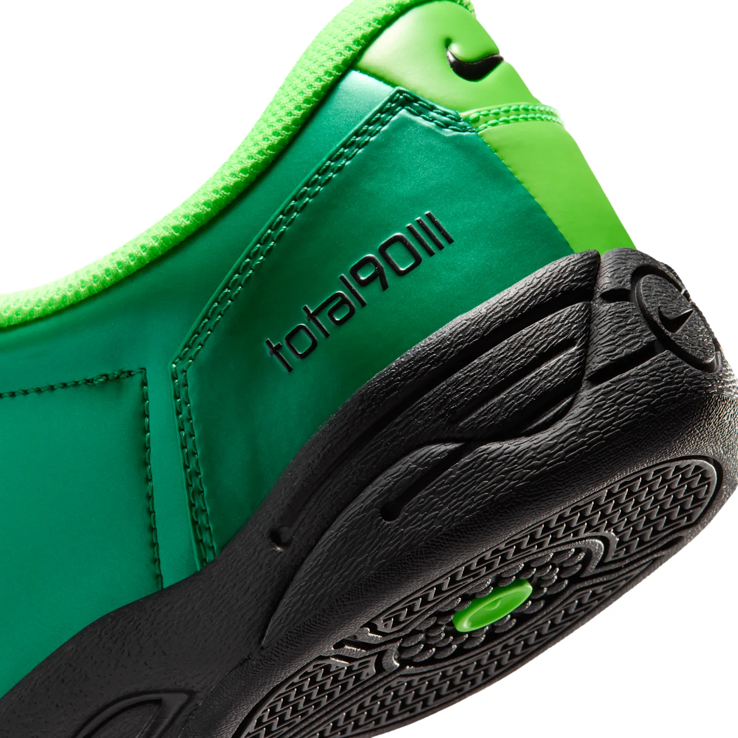 Nike Total 90 image 8