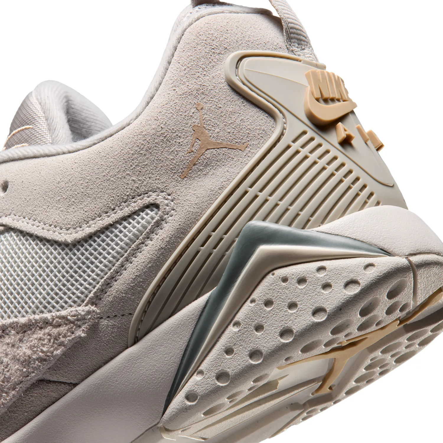 Air Jordan MVP 92 image 8