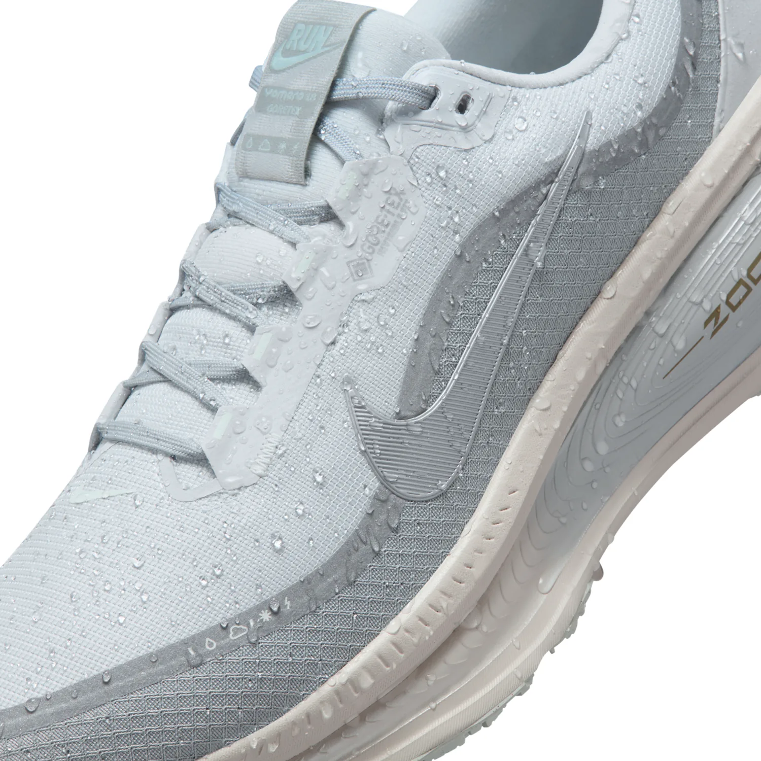 Nike Vomero 18 GORE-TEX image 10