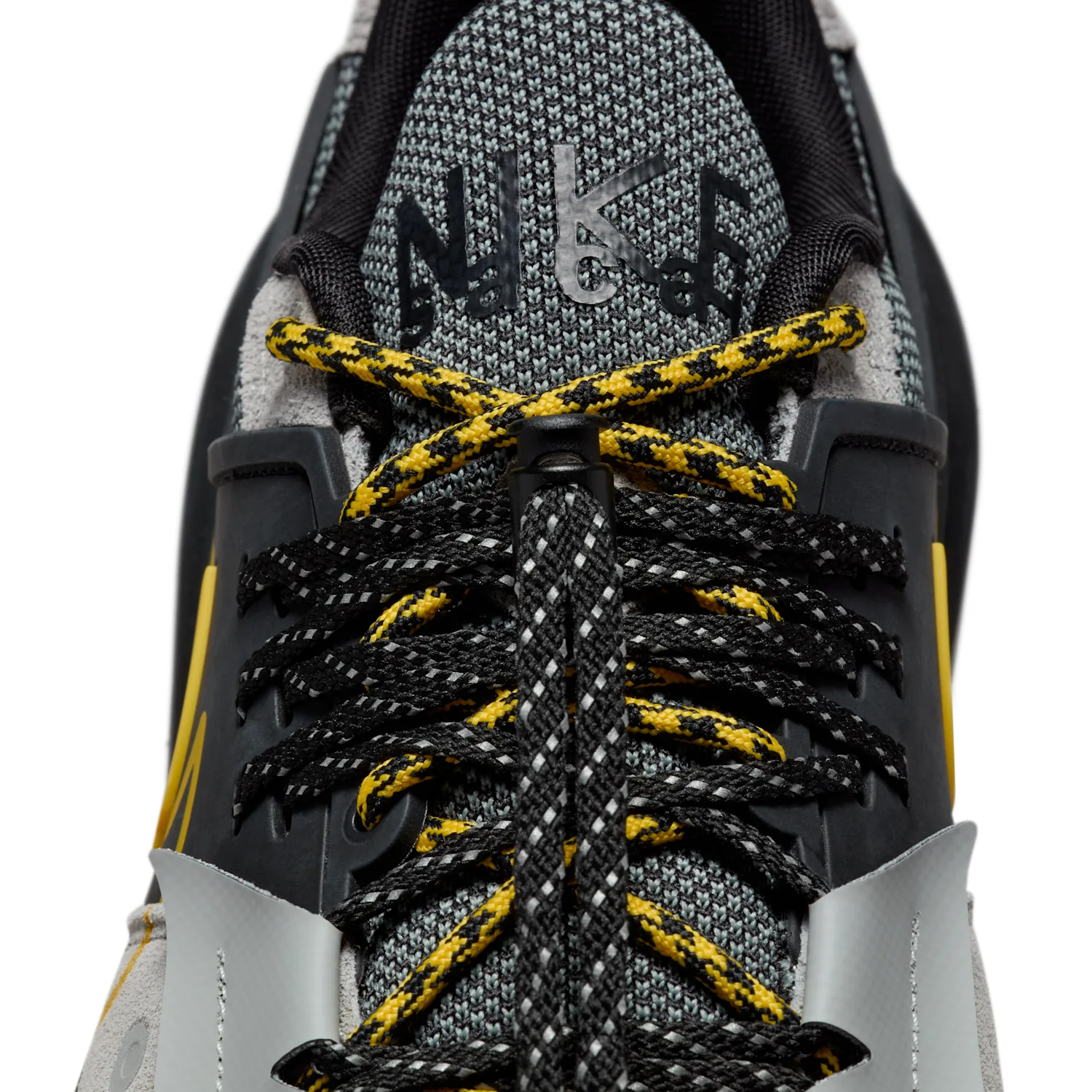 Nike Zegamadome x sacai image 3