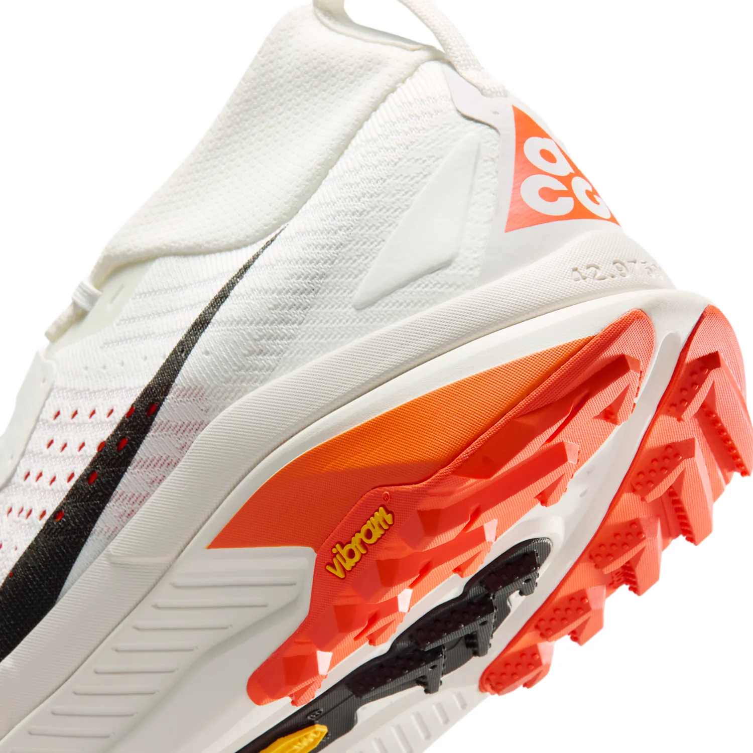 Nike ACG Zegama image 10