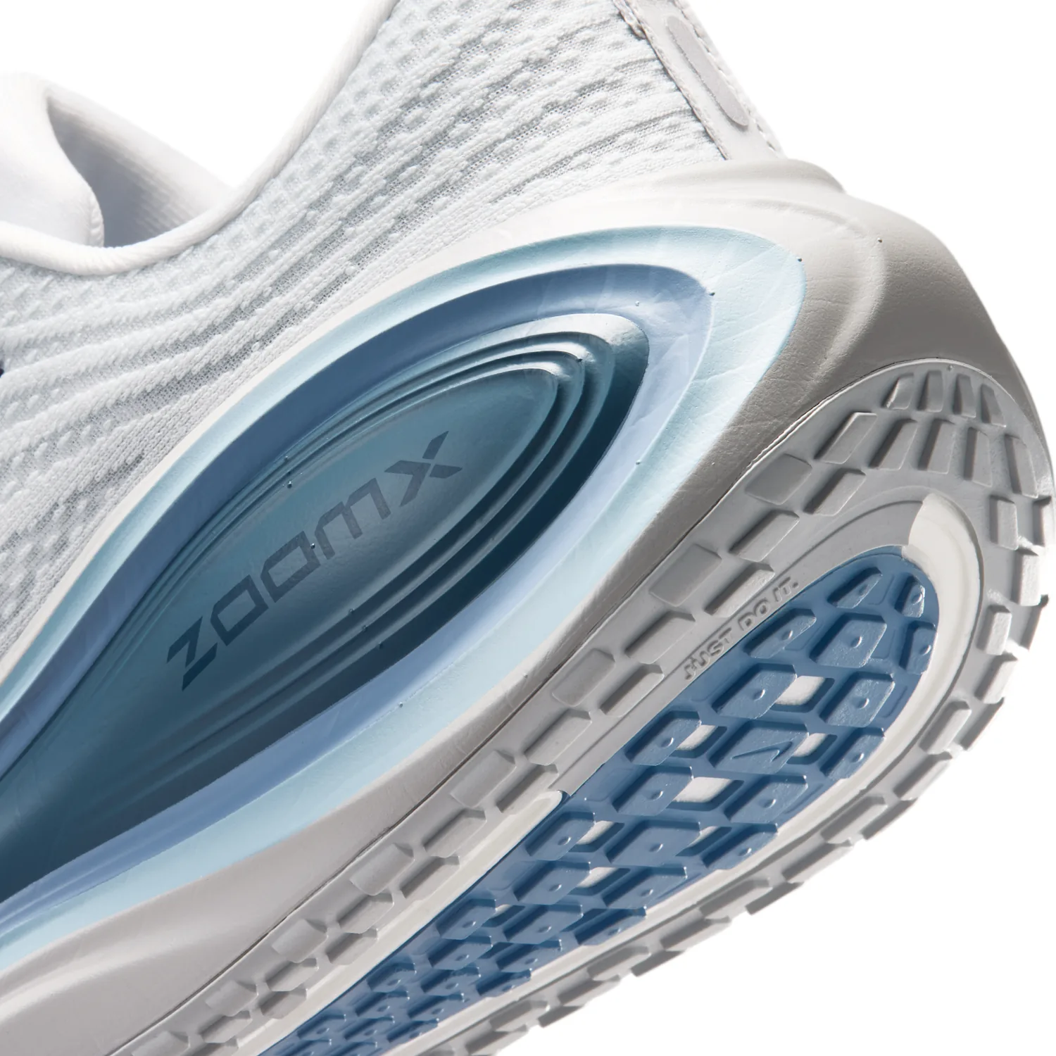 Nike Vomero Plus image 8