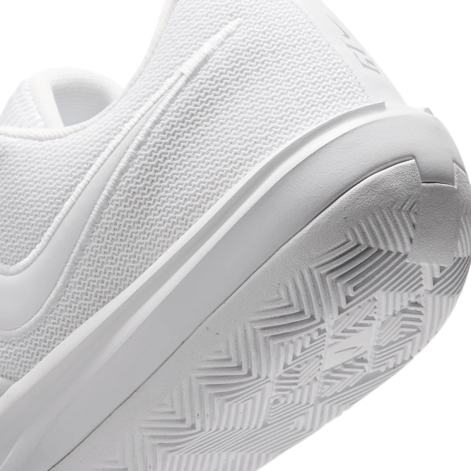 Nike G.T. Cut Academy 2 image 8