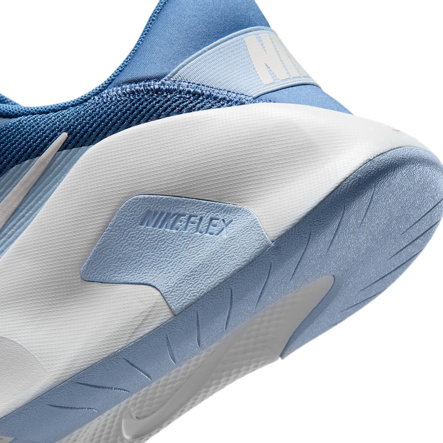 Nike Flex Train image 8