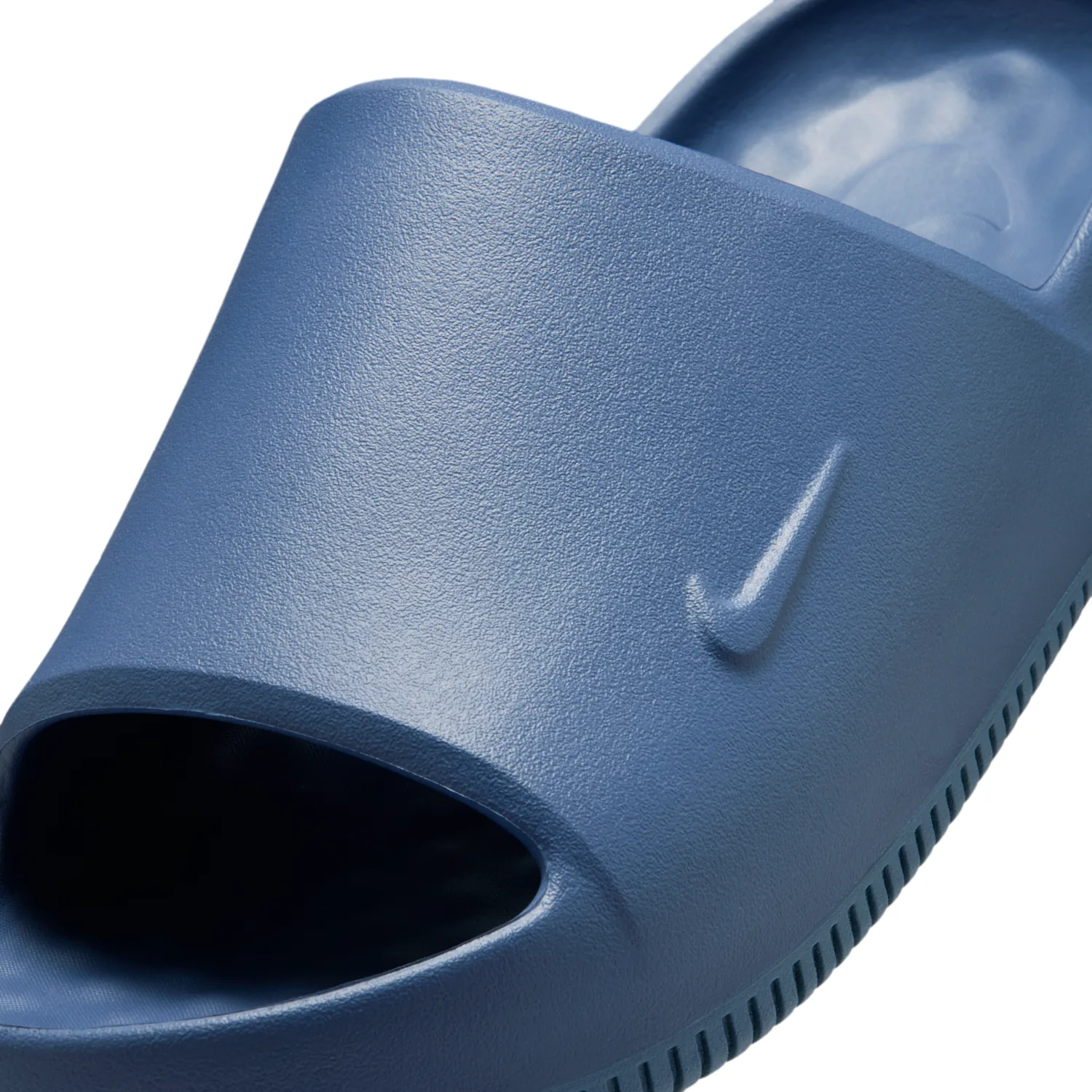 Nike Calm 2.0 image 6