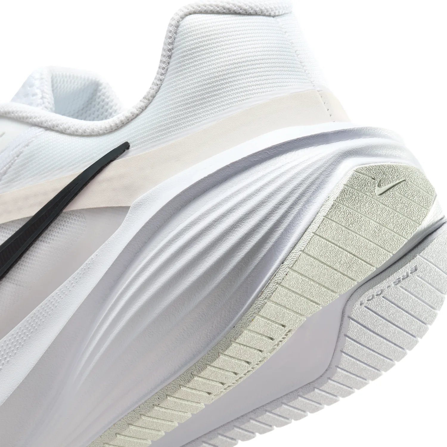 Nike Downshifter 14 image 8