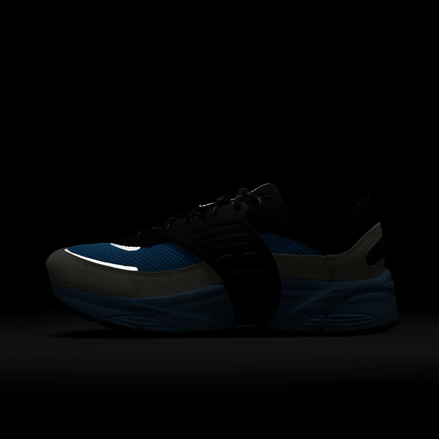 Jordan Trunner O/S image 10