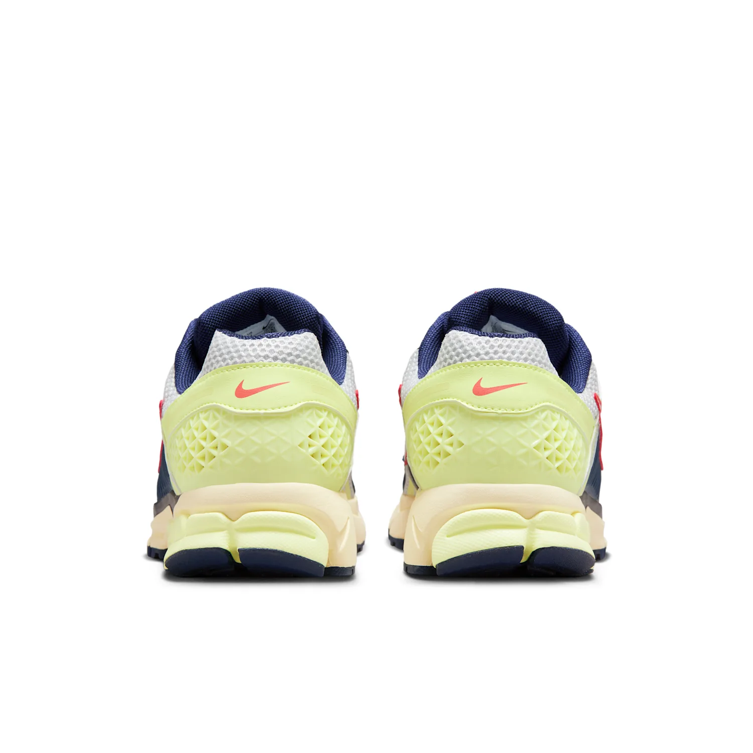 Nike Zoom Vomero 5 image 6