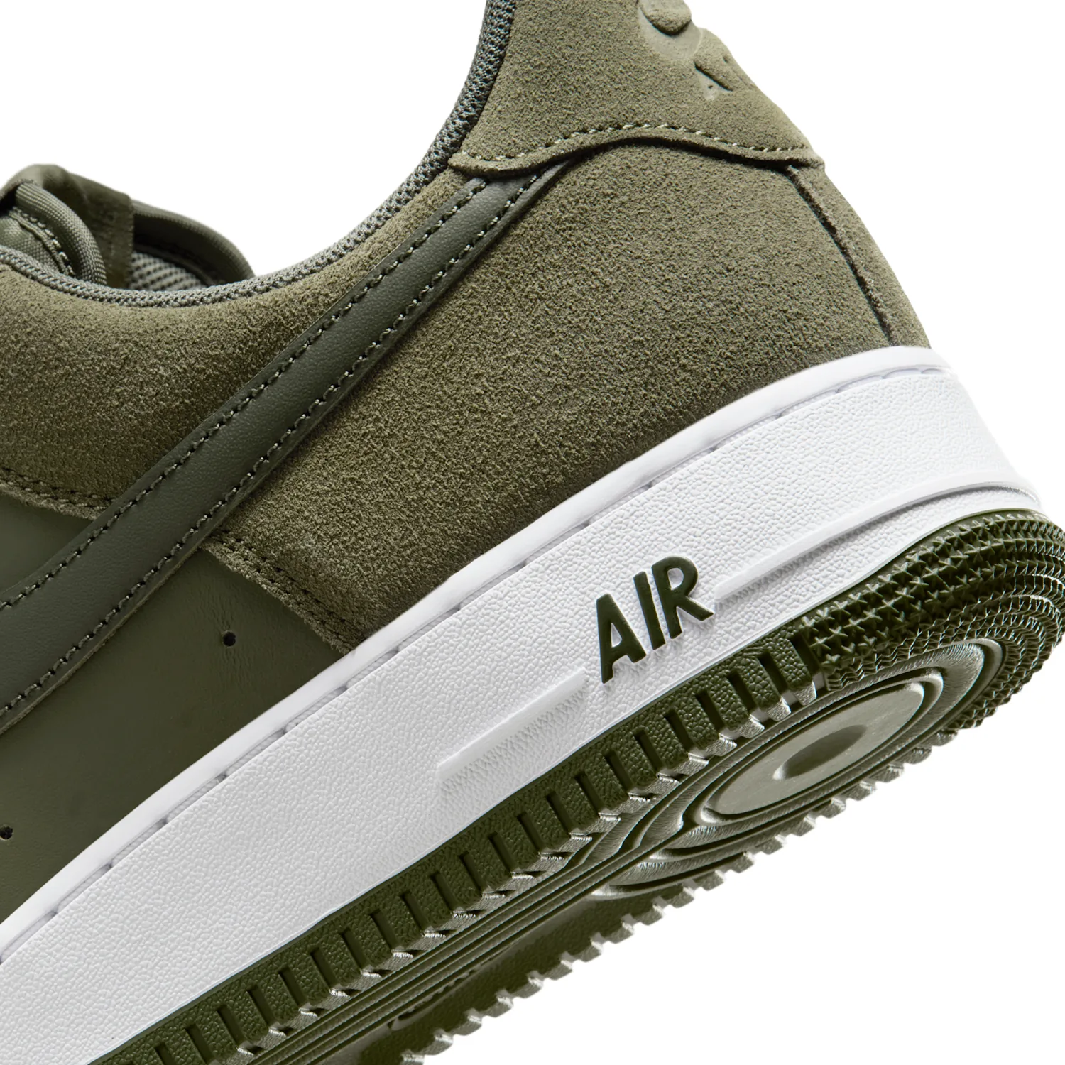 Nike Air Force 1 '07 LV8 image 8