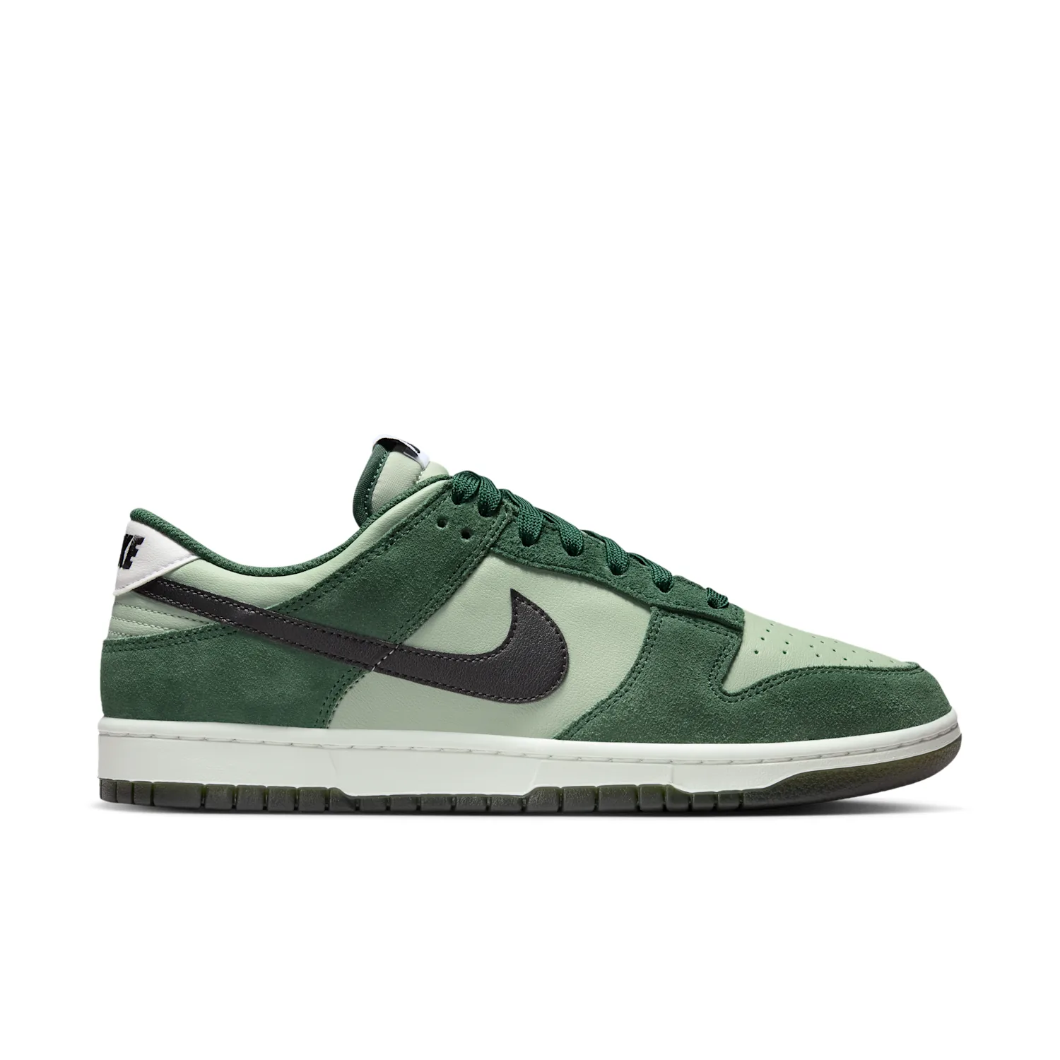 Nike Dunk Low Retro SE image 3