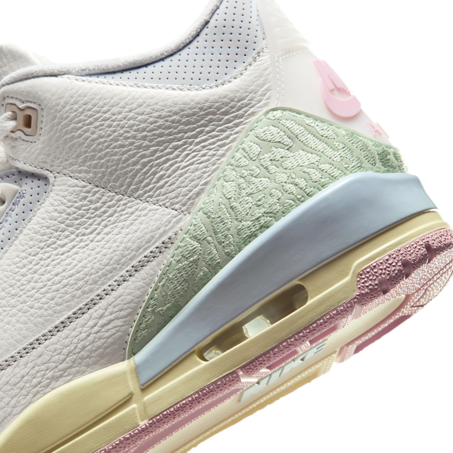 Air Jordan 3 Retro "Sail and Jade Aura" image 8