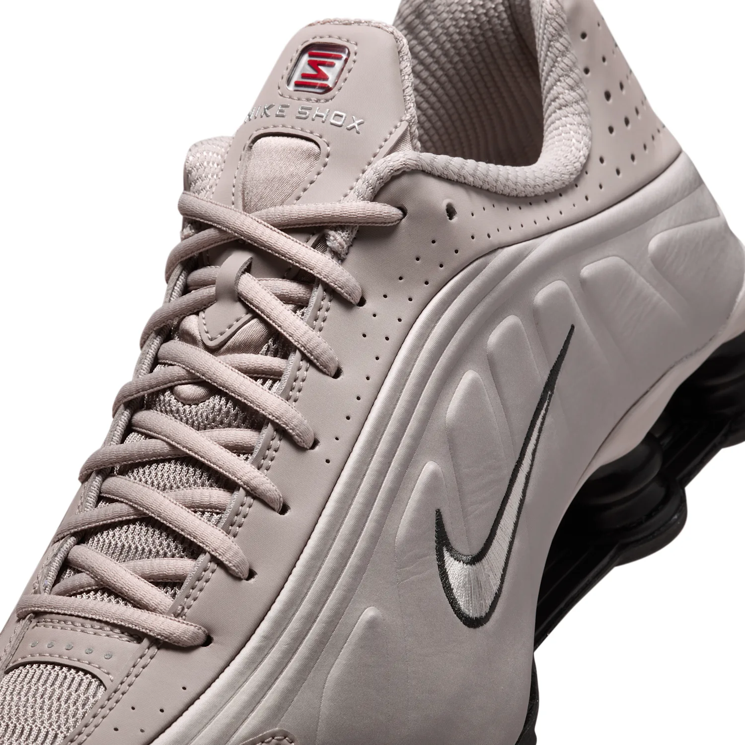 Nike Shox R4 image 7