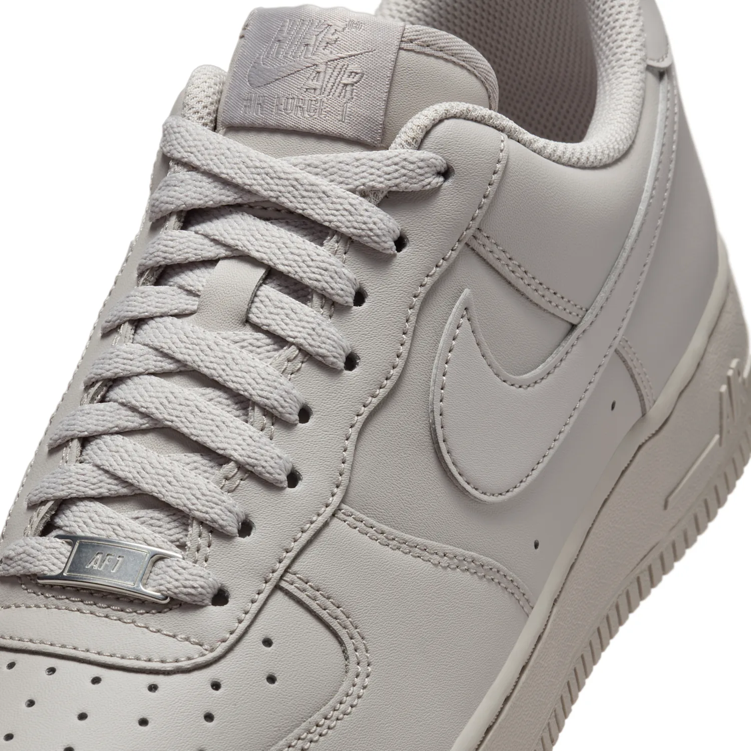 Nike Air Force 1 '07 image 7