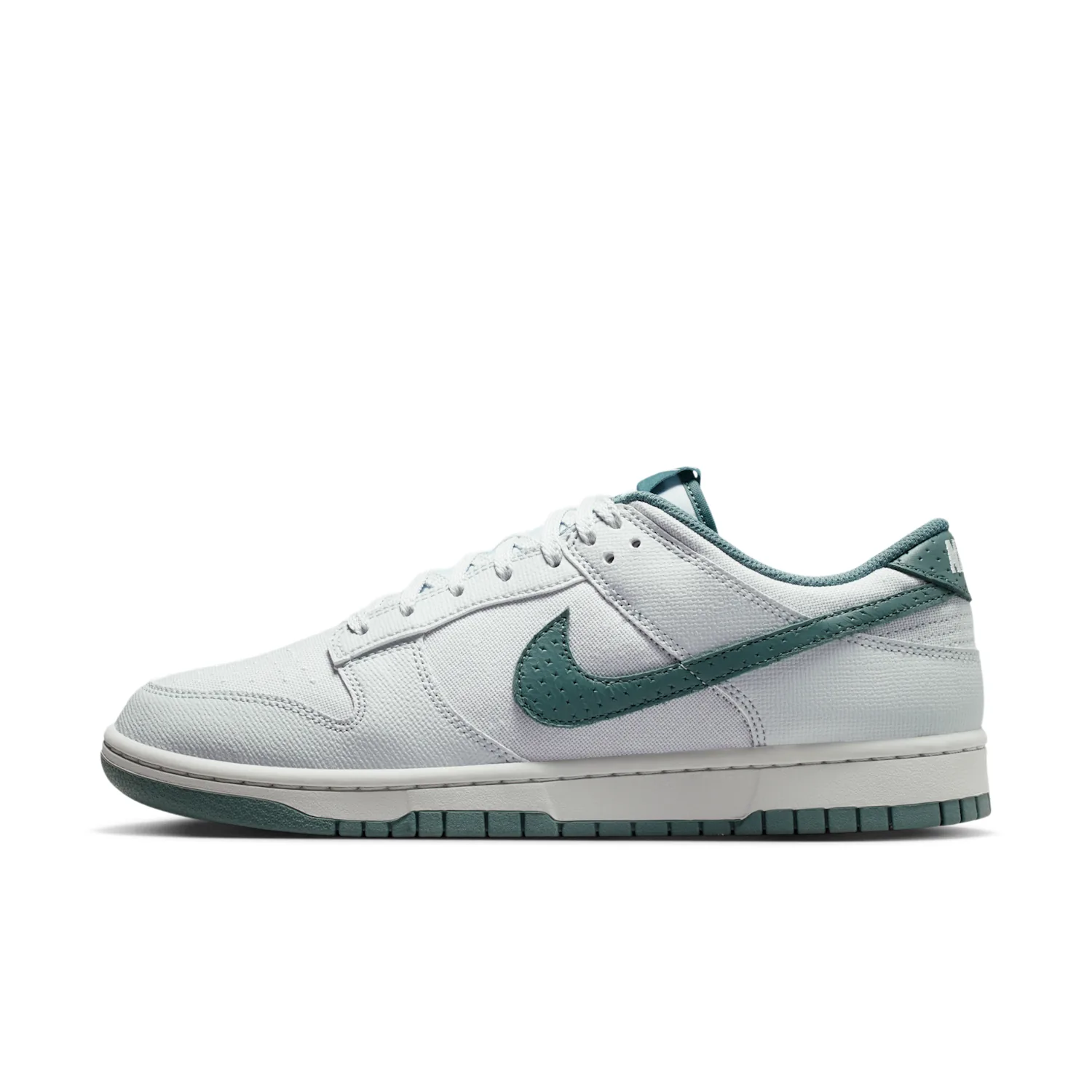 Nike Dunk Low Retro