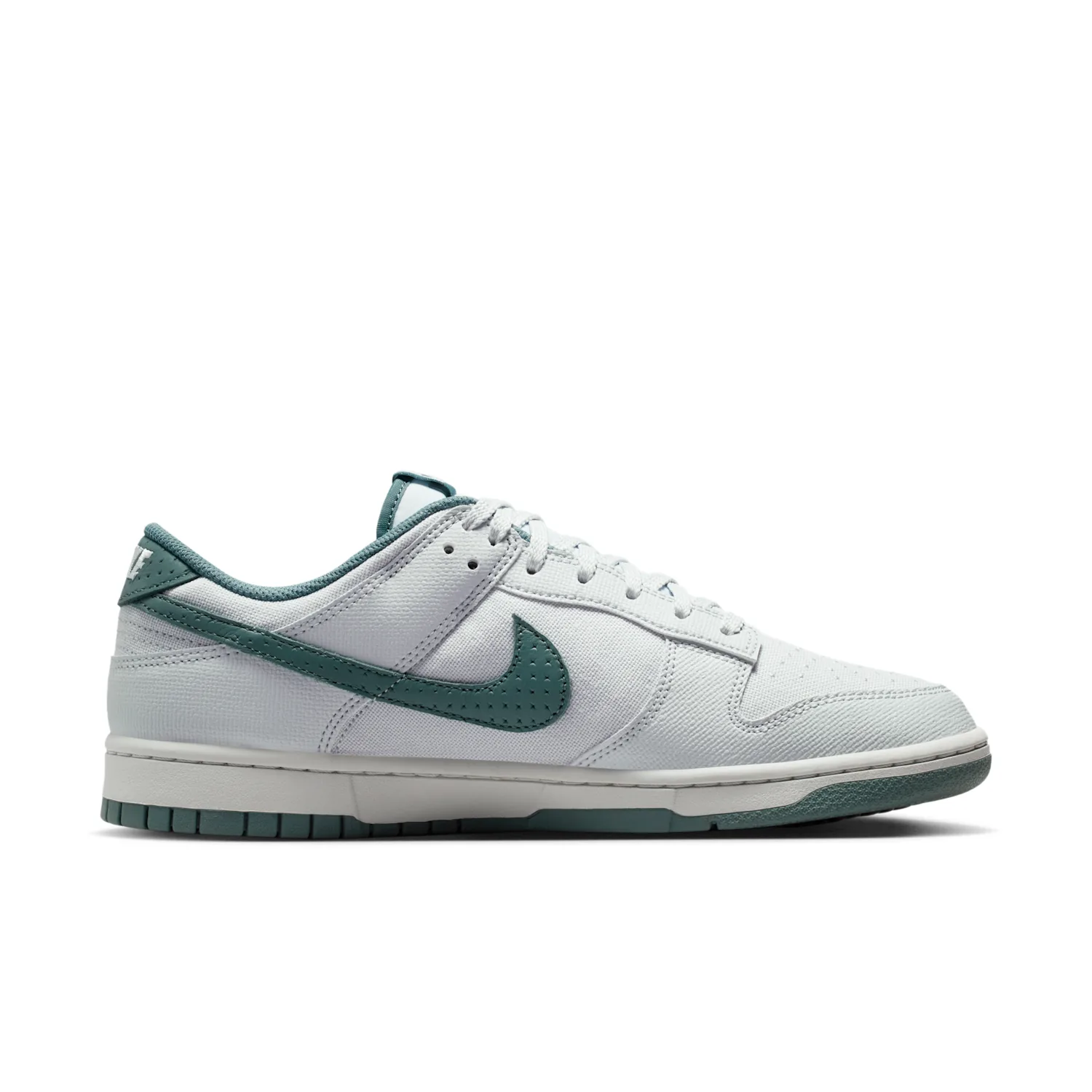 Nike Dunk Low Retro image 3