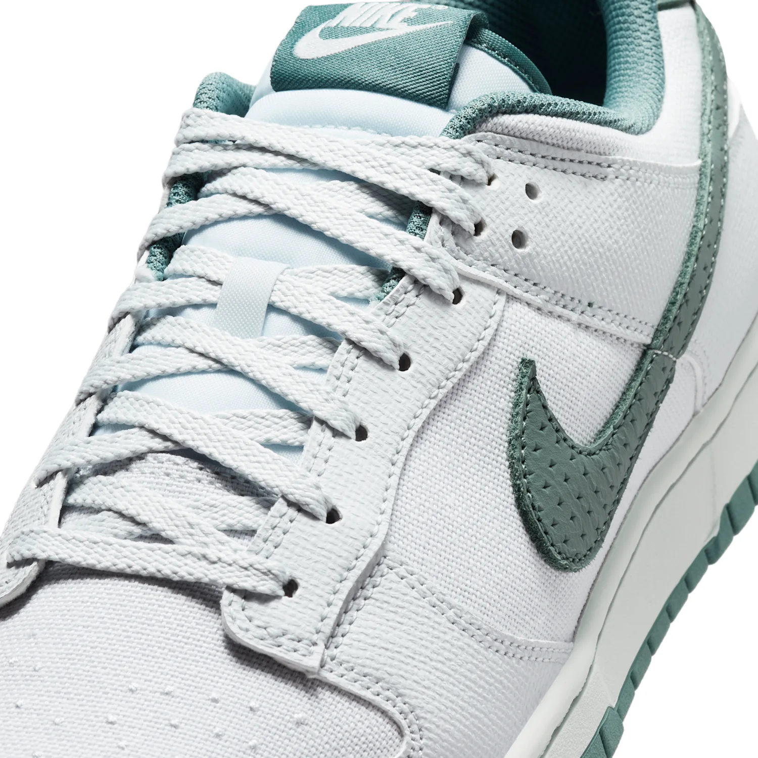 Nike Dunk Low Retro image 7