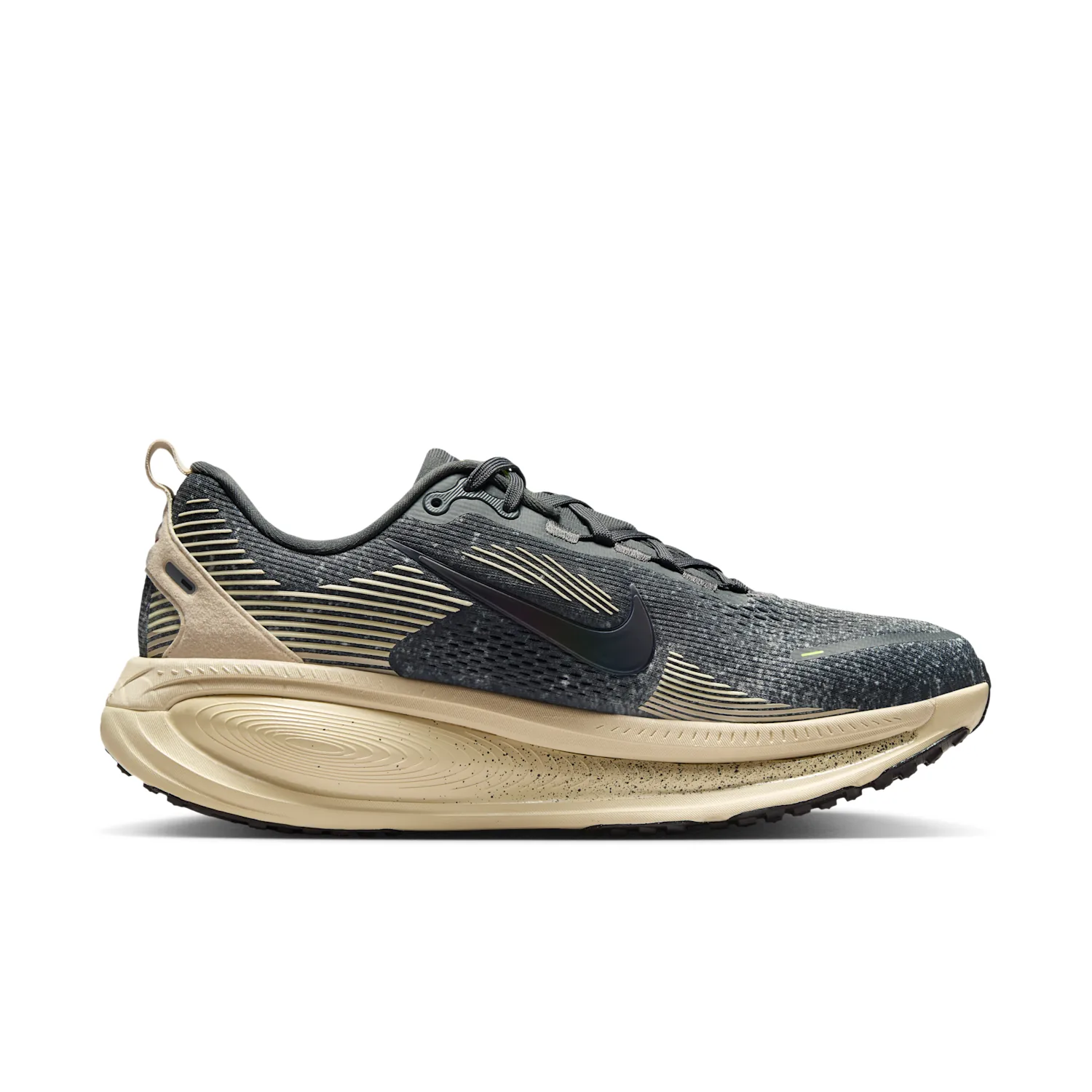 Nike Vomero 18 image 4