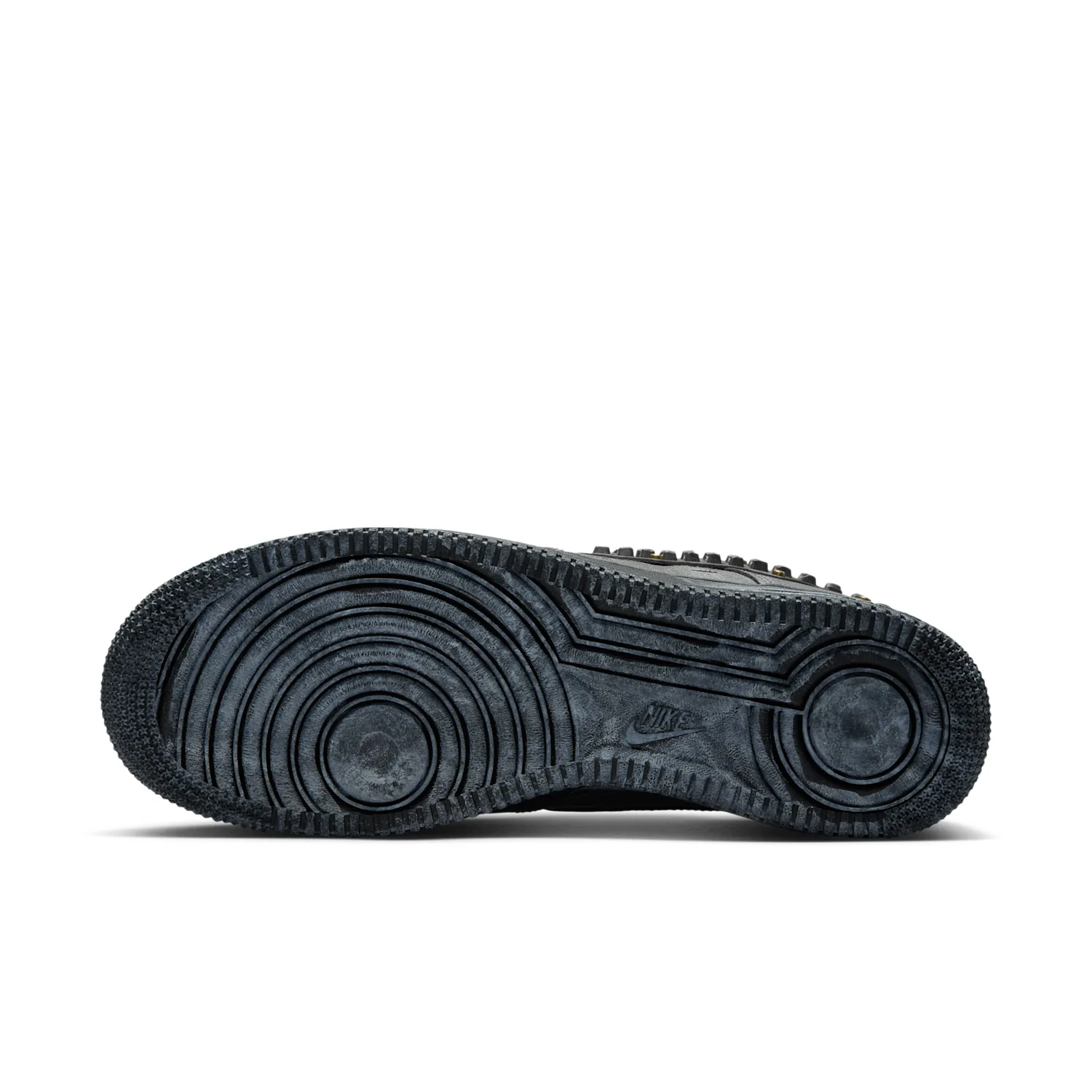 Nike Air Force 1 '07 LV8 image 2