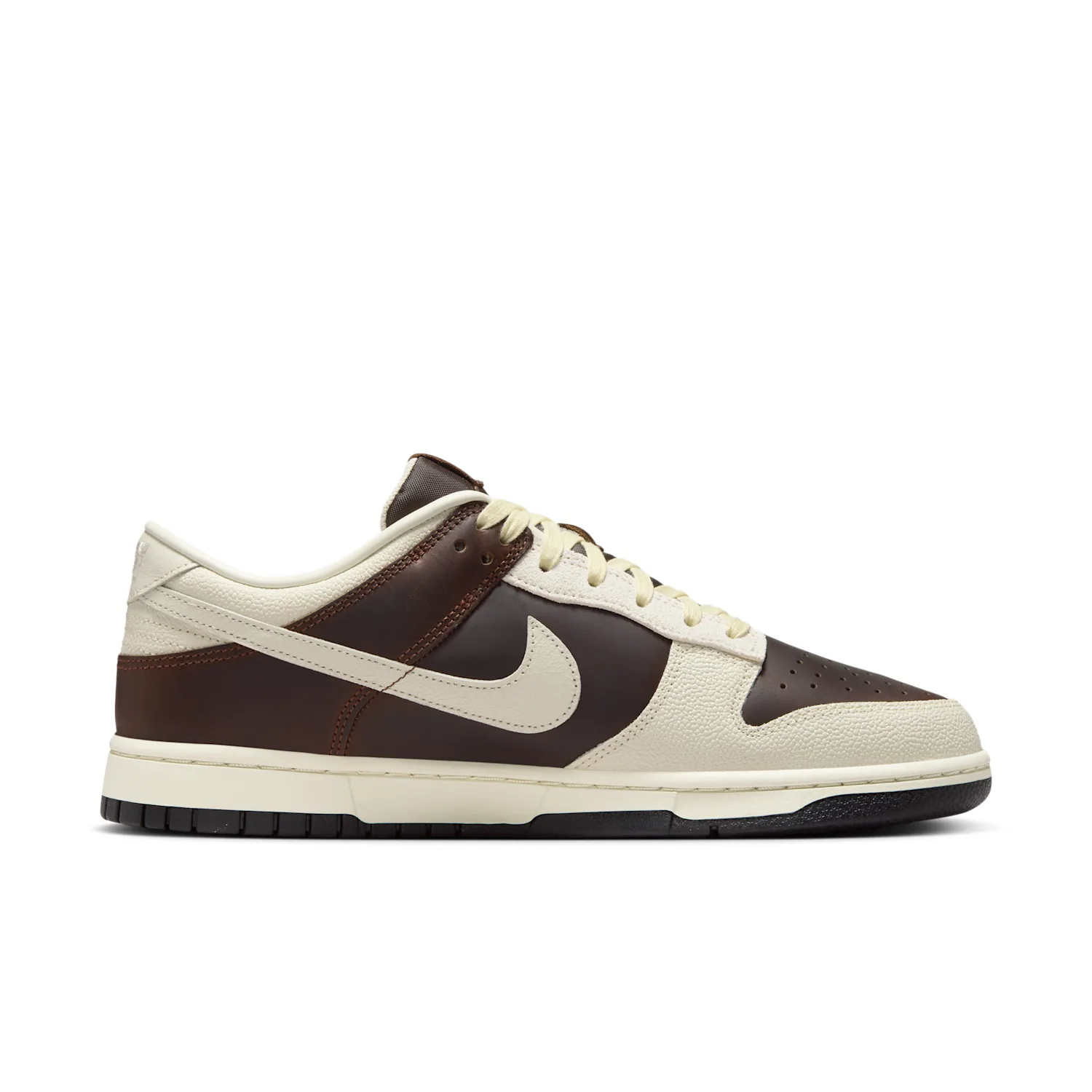 Nike Dunk Low Retro image 3