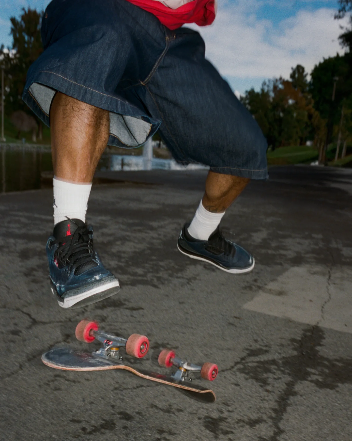 Air Jordan 3 x Levi's® "Indigo and Gym Red" image 8