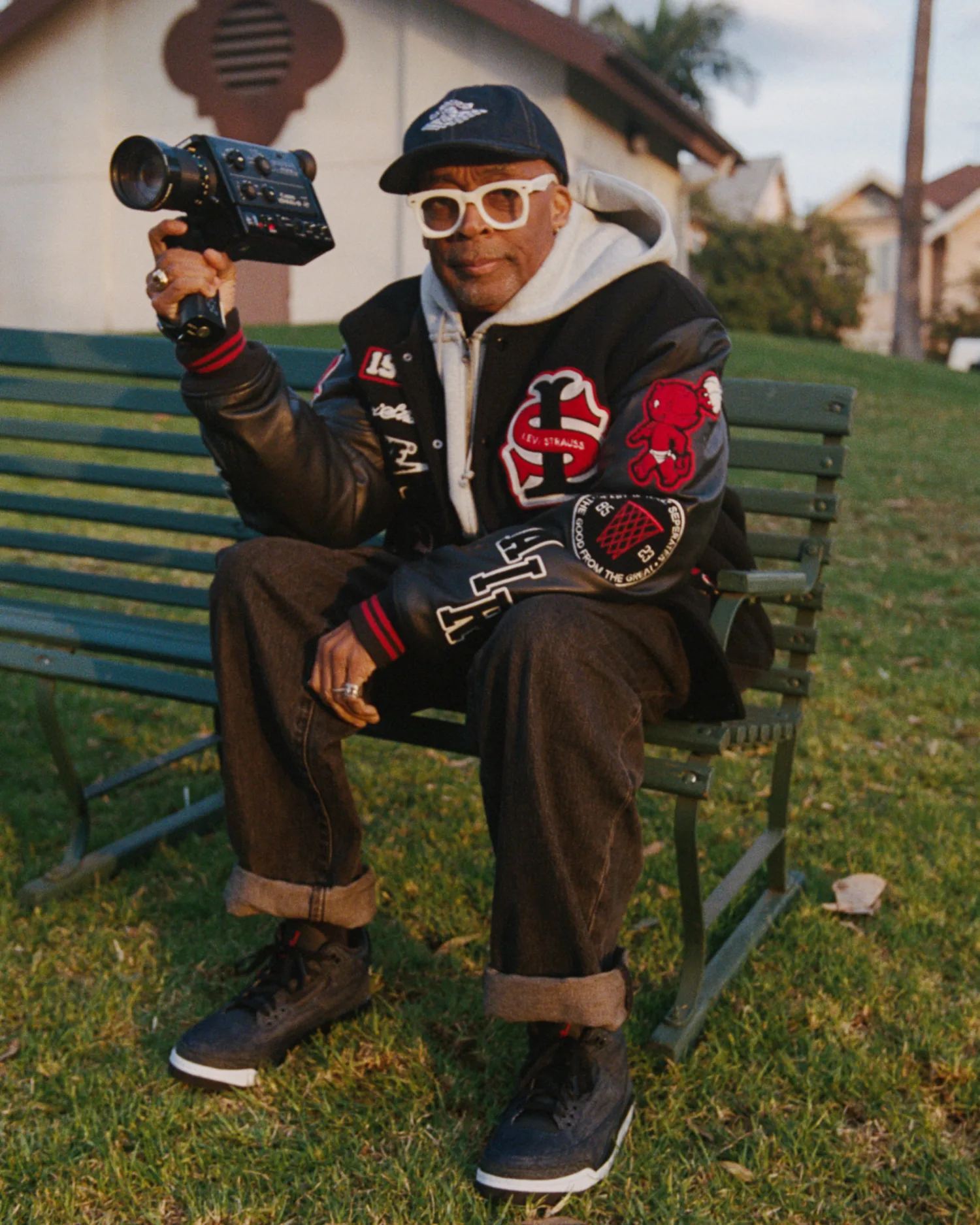 Air Jordan 3 x Levi's® "Indigo and Gym Red" image 9