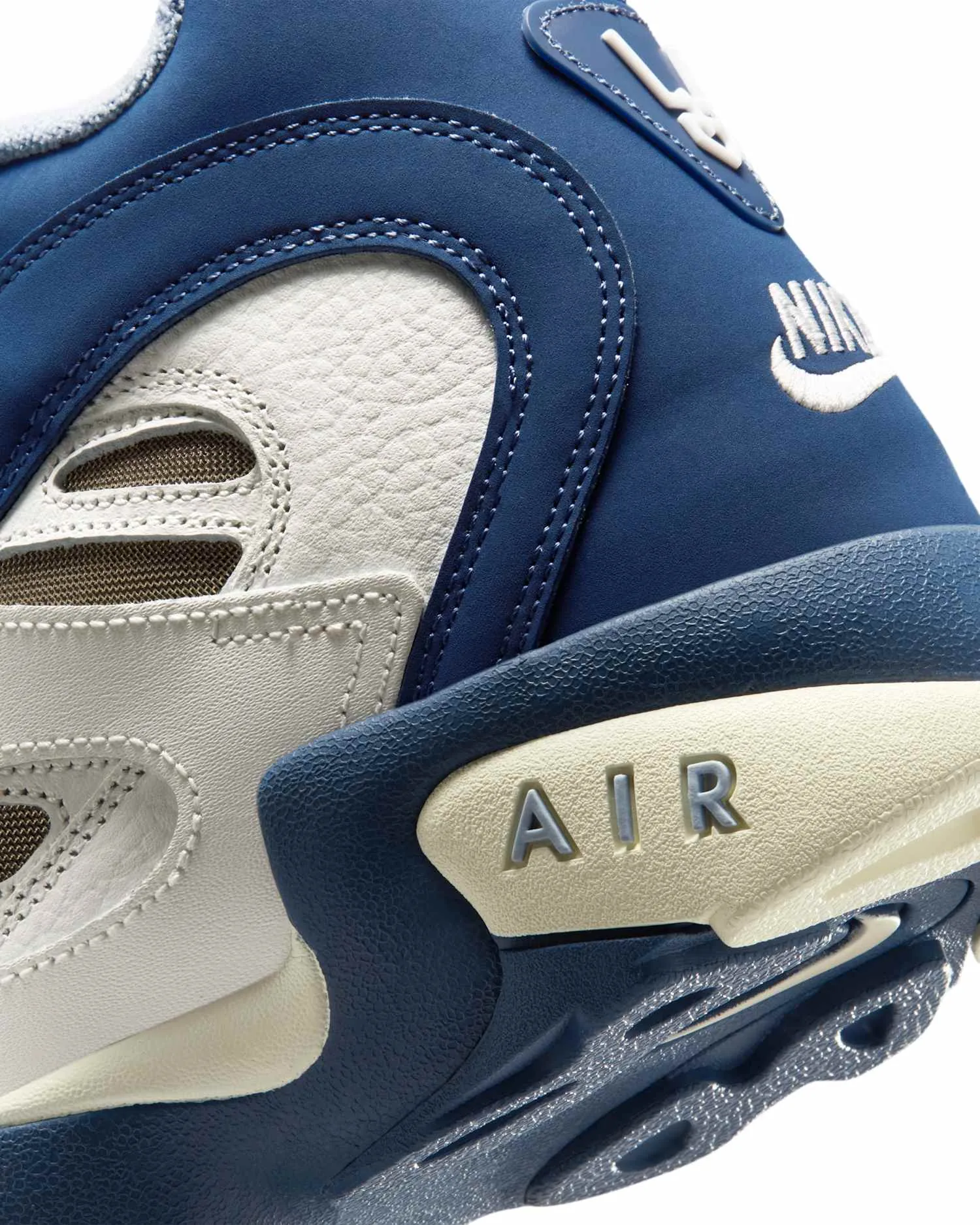 Nike Air Diamond Turf II image 8