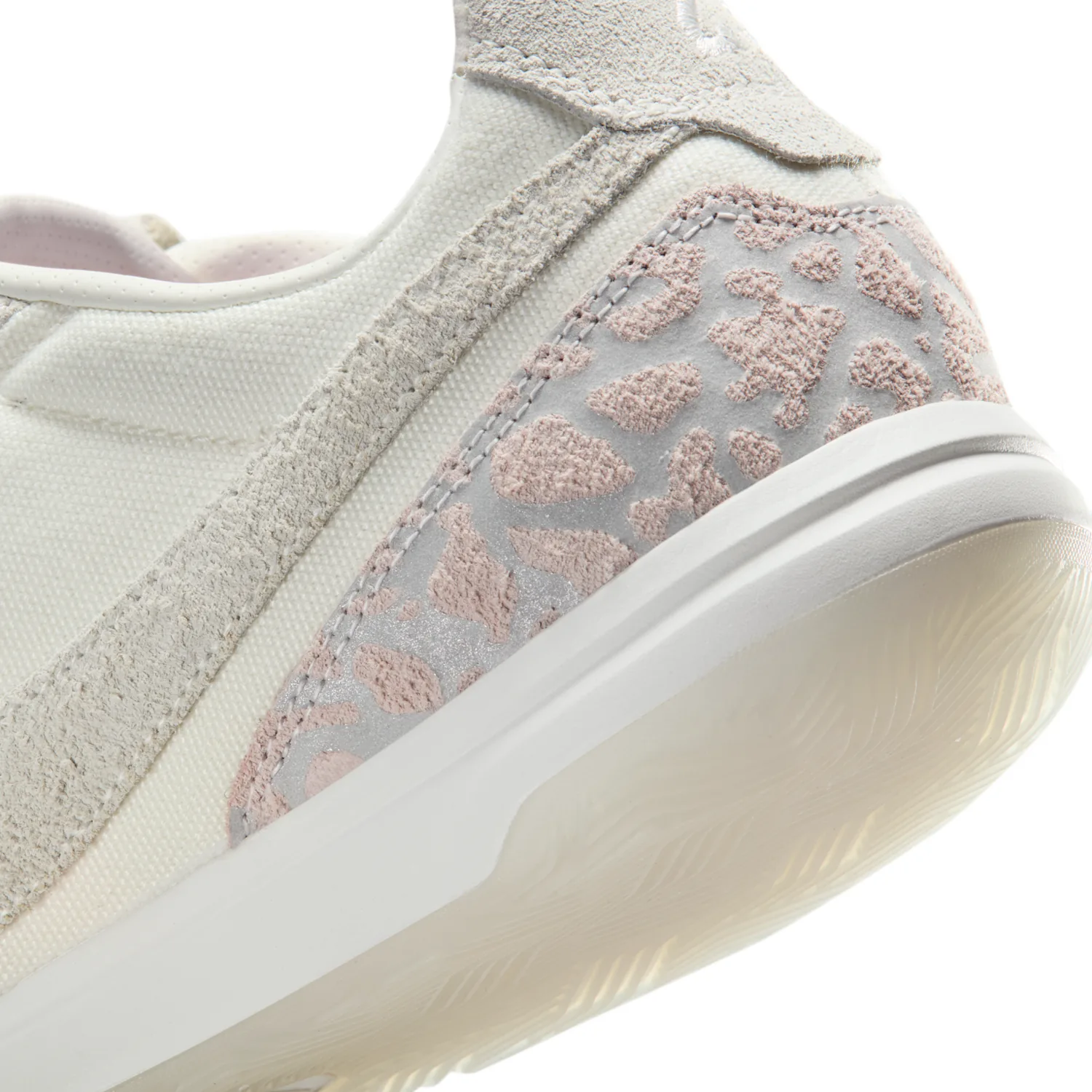 Jordan Tiempo Streetgato SE image 11