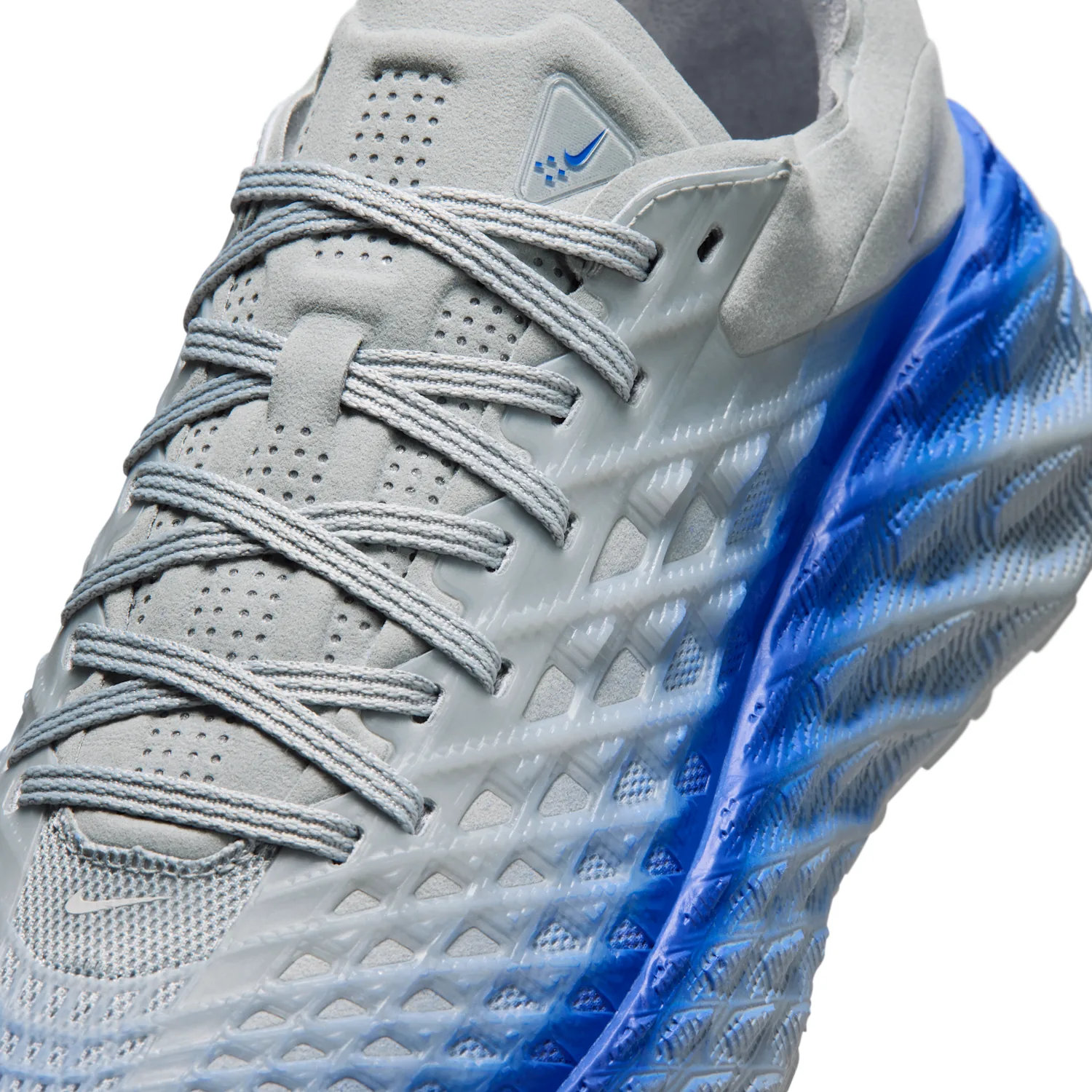 Nike Ava Edge image 7