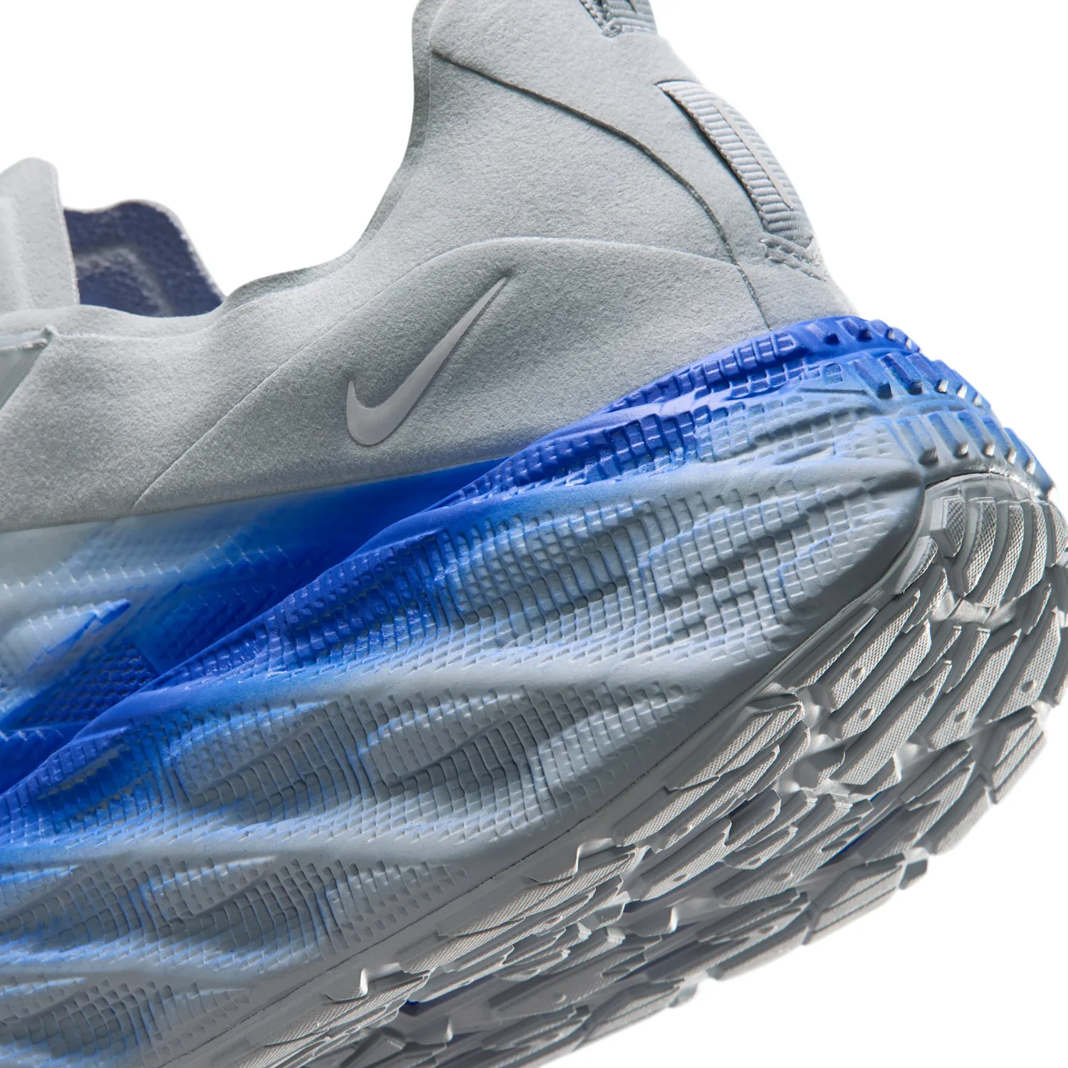 Nike Ava Edge image 8