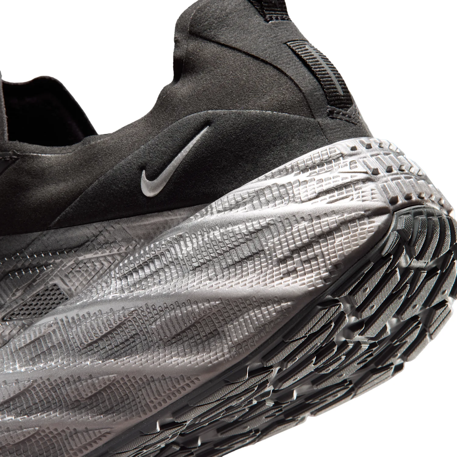 Nike Ava Edge image 8