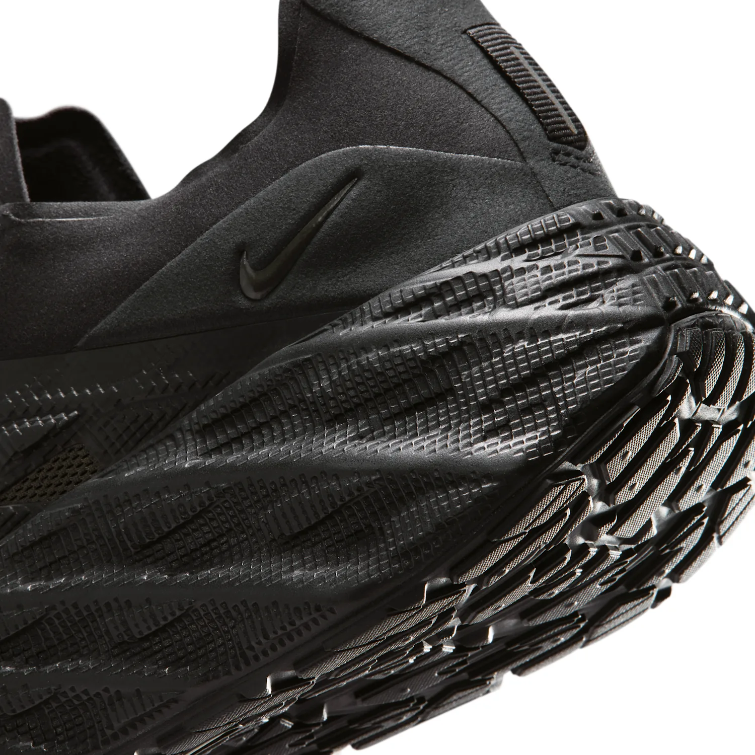 Nike Ava Edge image 8