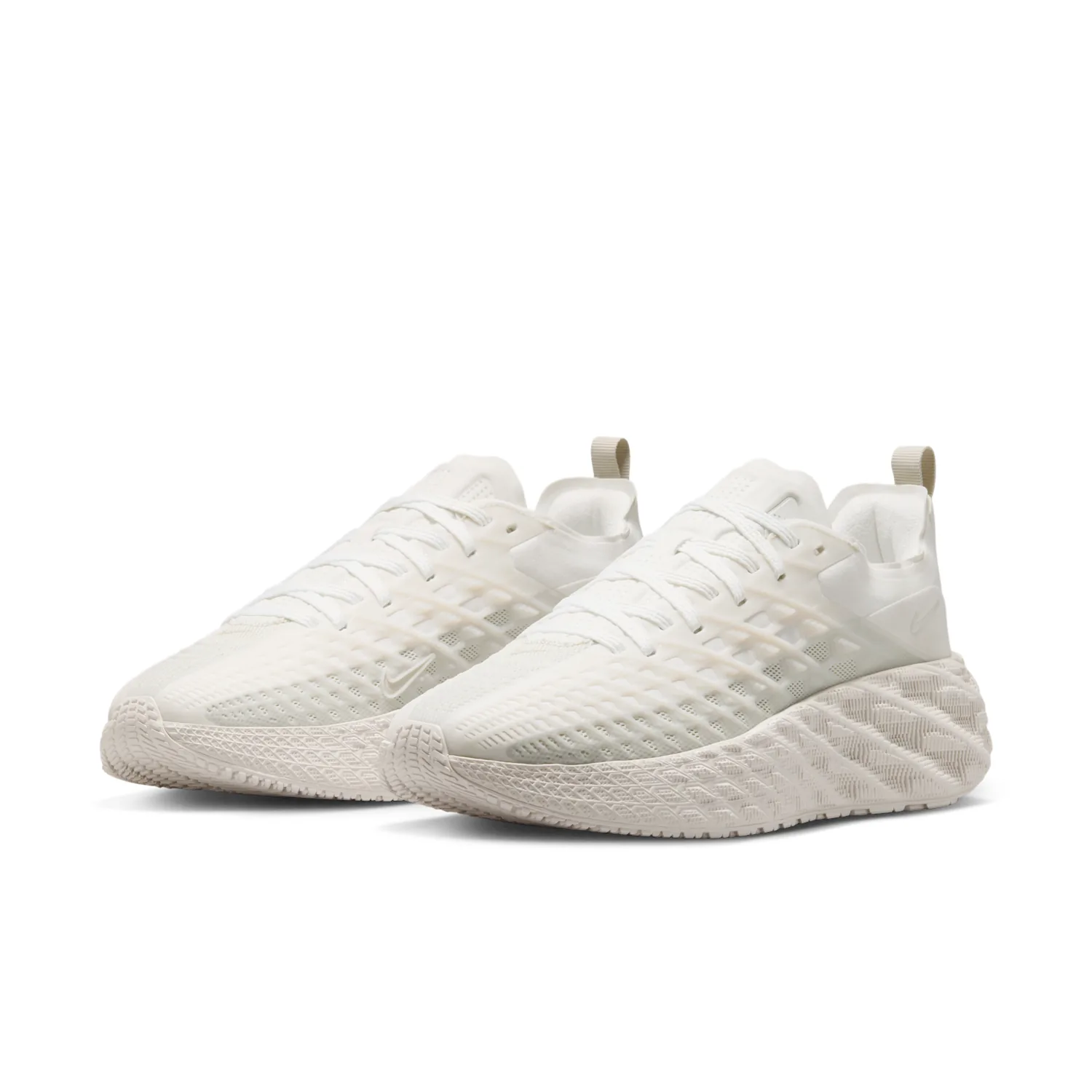 Nike Ava Edge image 5
