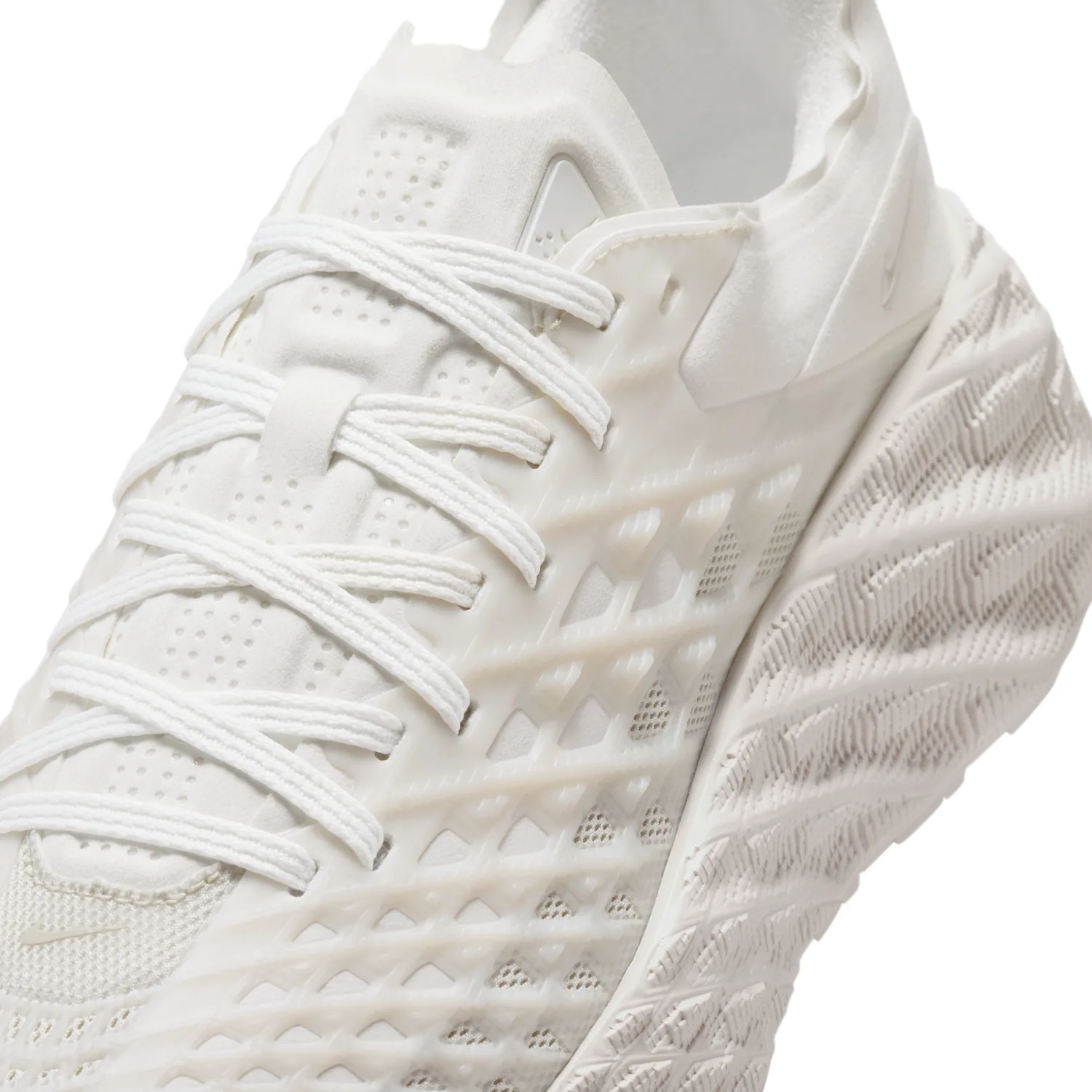 Nike Ava Edge image 7