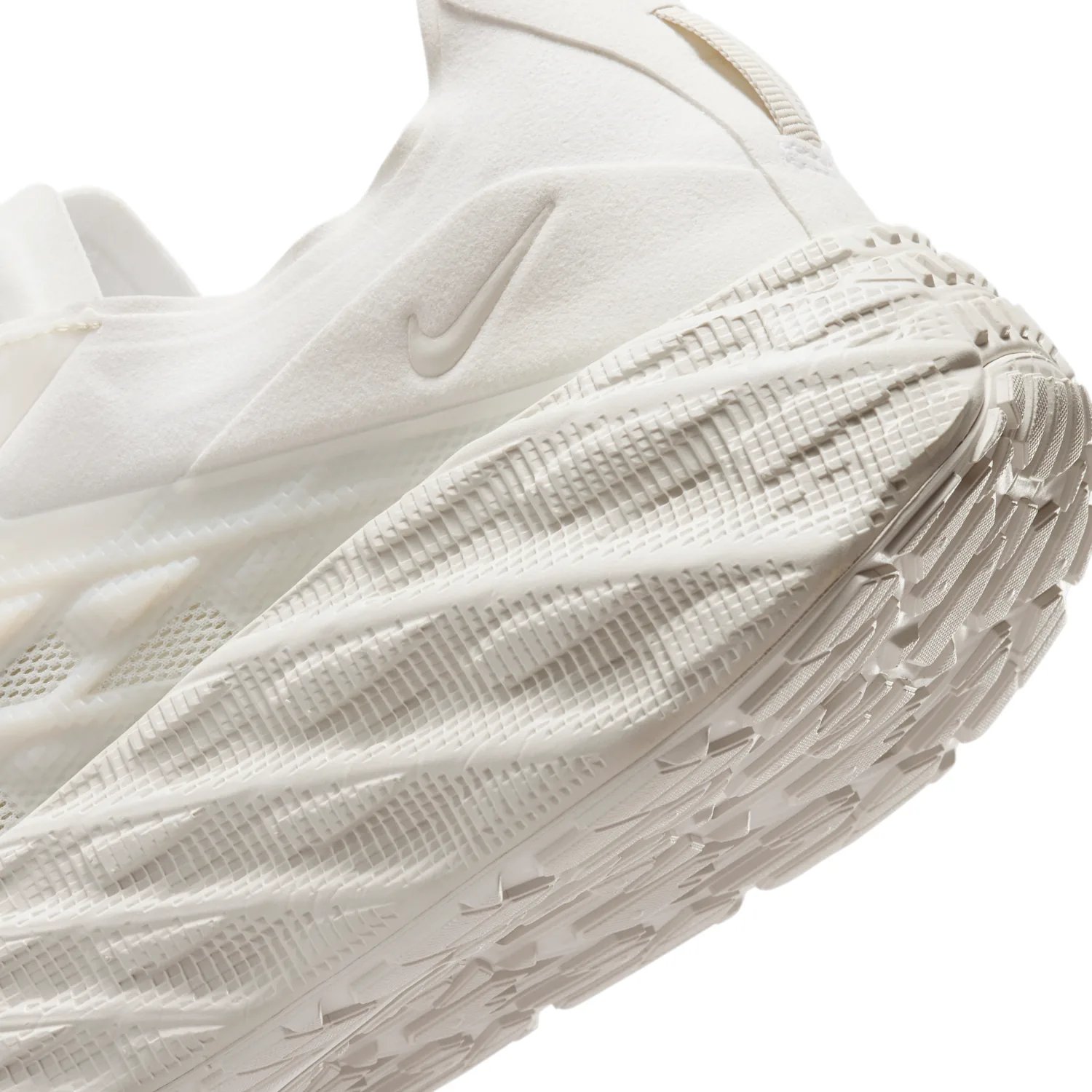 Nike Ava Edge image 8