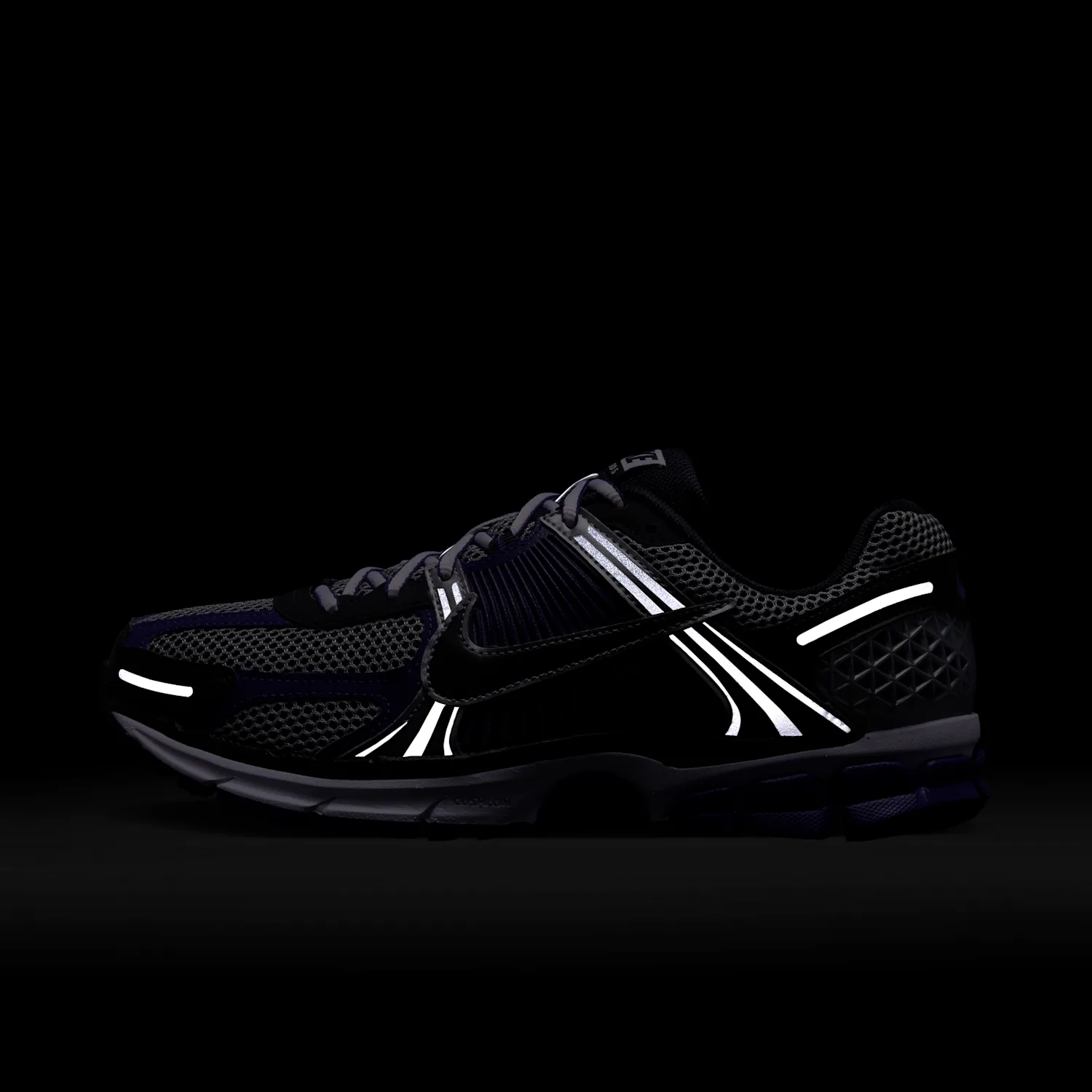 Nike Zoom Vomero 5 image 9