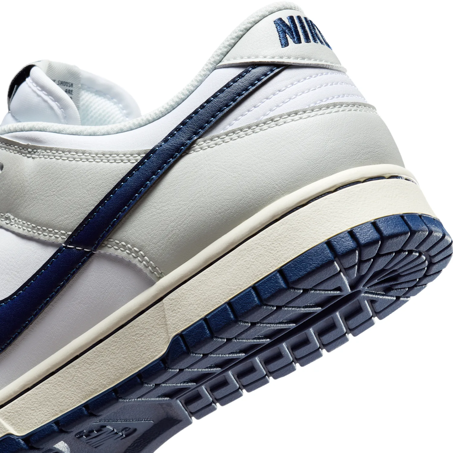 Nike Dunk Low Retro image 8