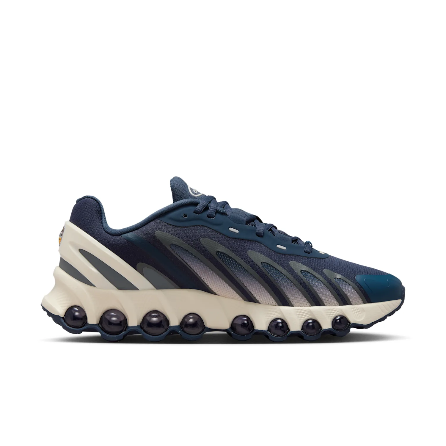 Nike Air Max Dn8 image 3