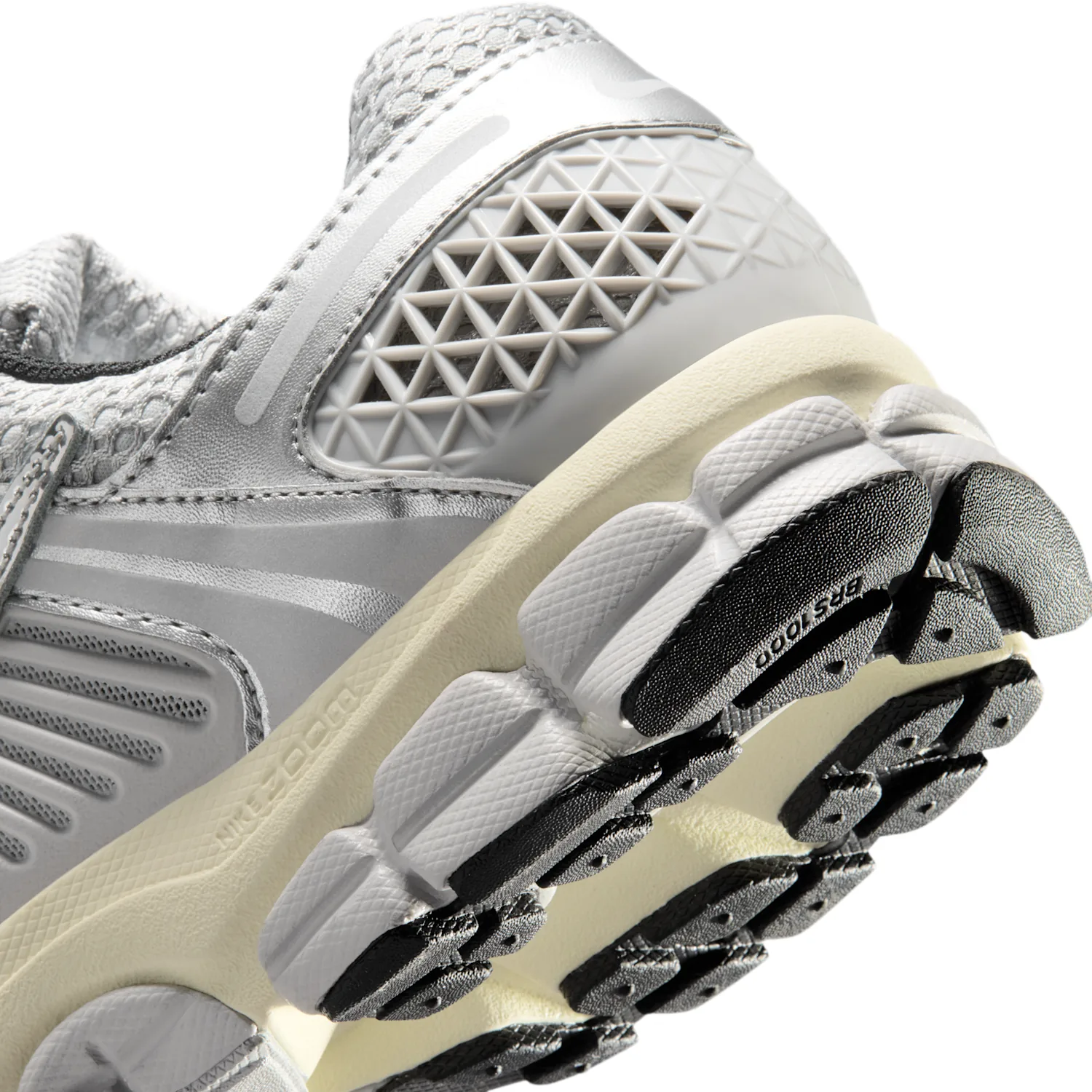 Nike Zoom Vomero 5 image 8