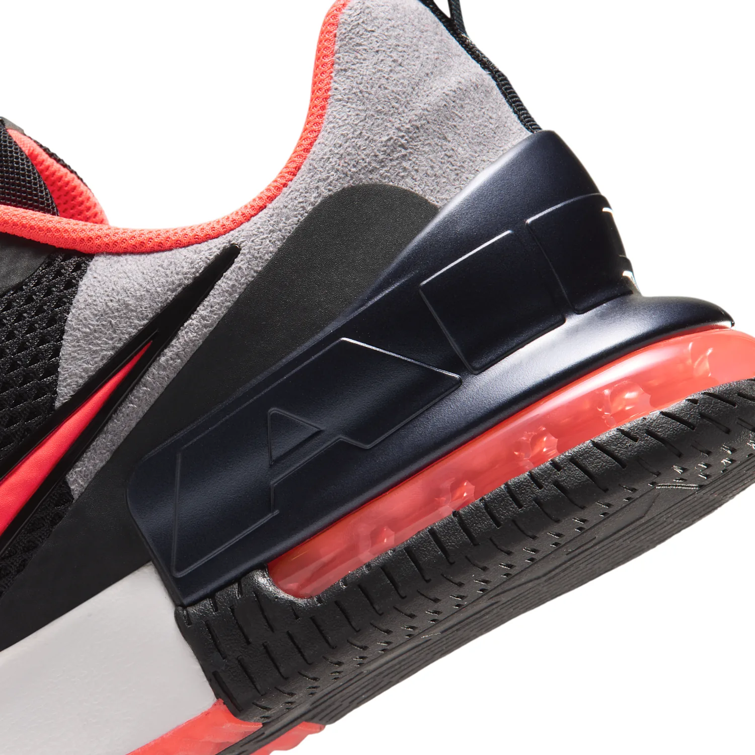 Nike Air Max Alpha Trainer 6 Premium image 8